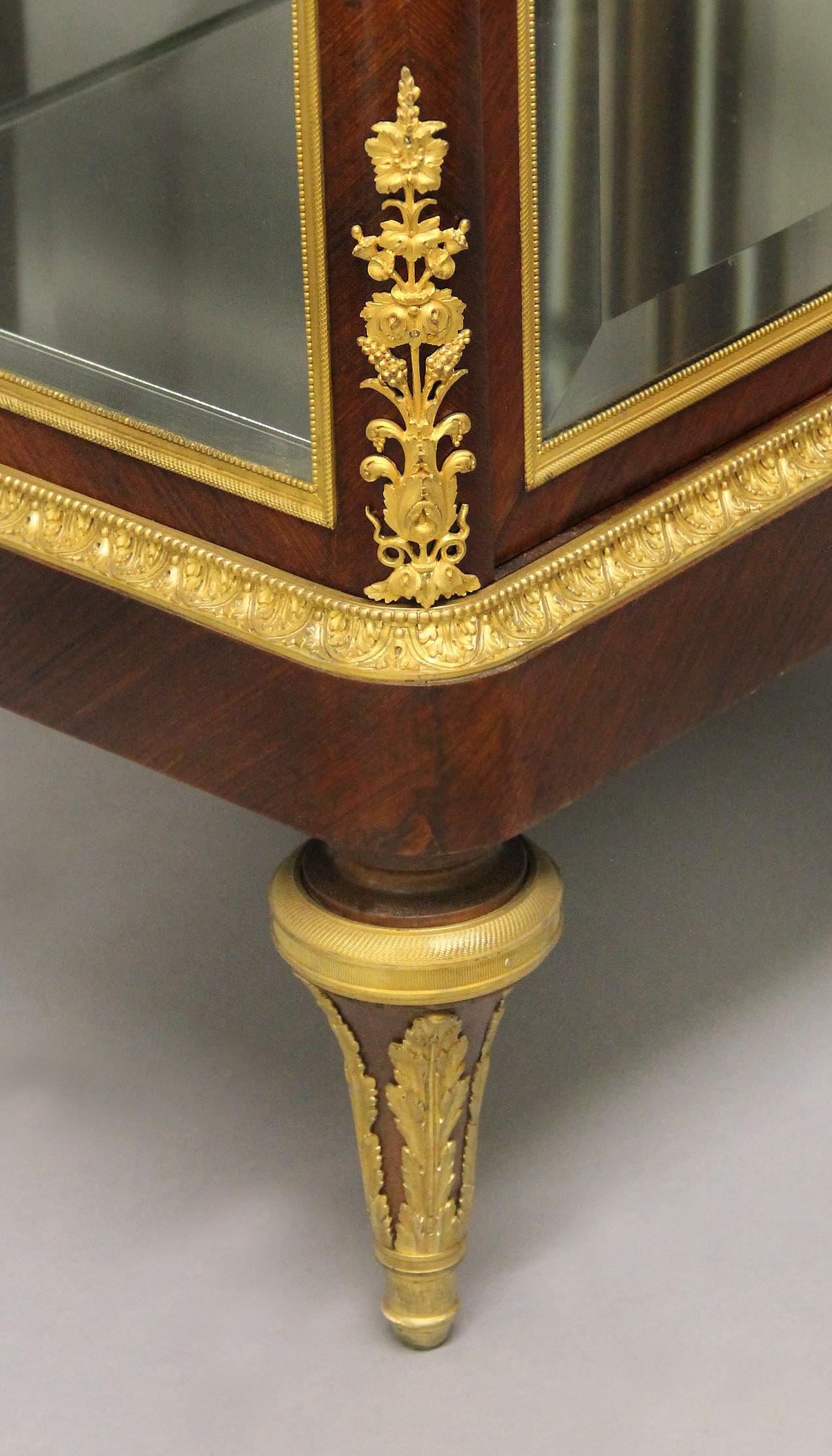 Exceptional Quality Late 19th Century Gilt Bronze Mounted Vitrine For Sale 2