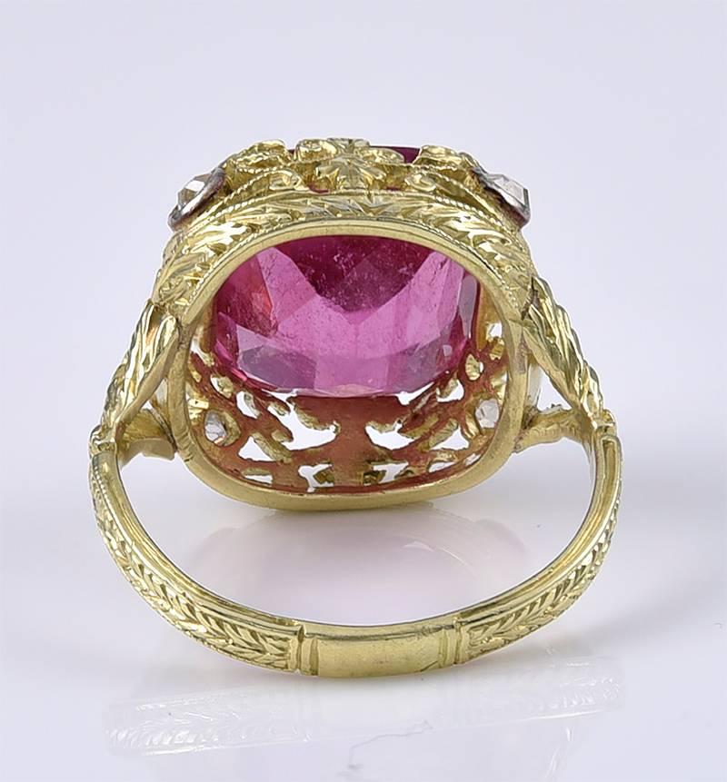 Rococo An exceptional Vivid Pink Tourmaline Ring For Sale