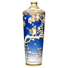 Un vase cylindrique Taizan Satsuma du 19ème siècle d'une qualité exceptionnelle, période Meiji