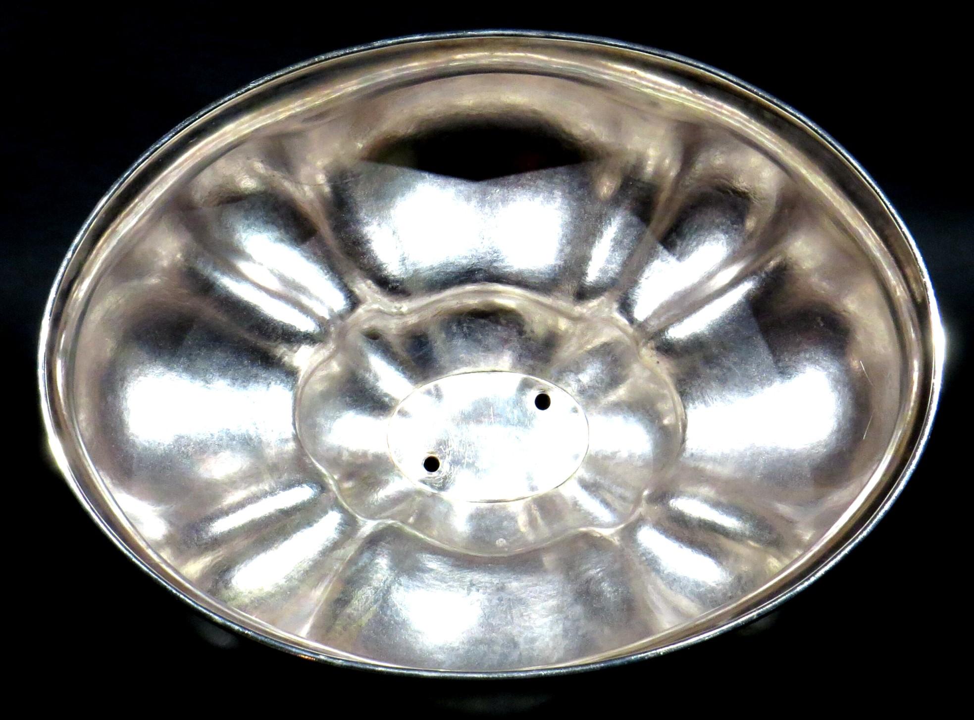 Plato y cúpula para carne de venado bañados en plata, excepcionalmente finos y grandes Chapado en plata en venta