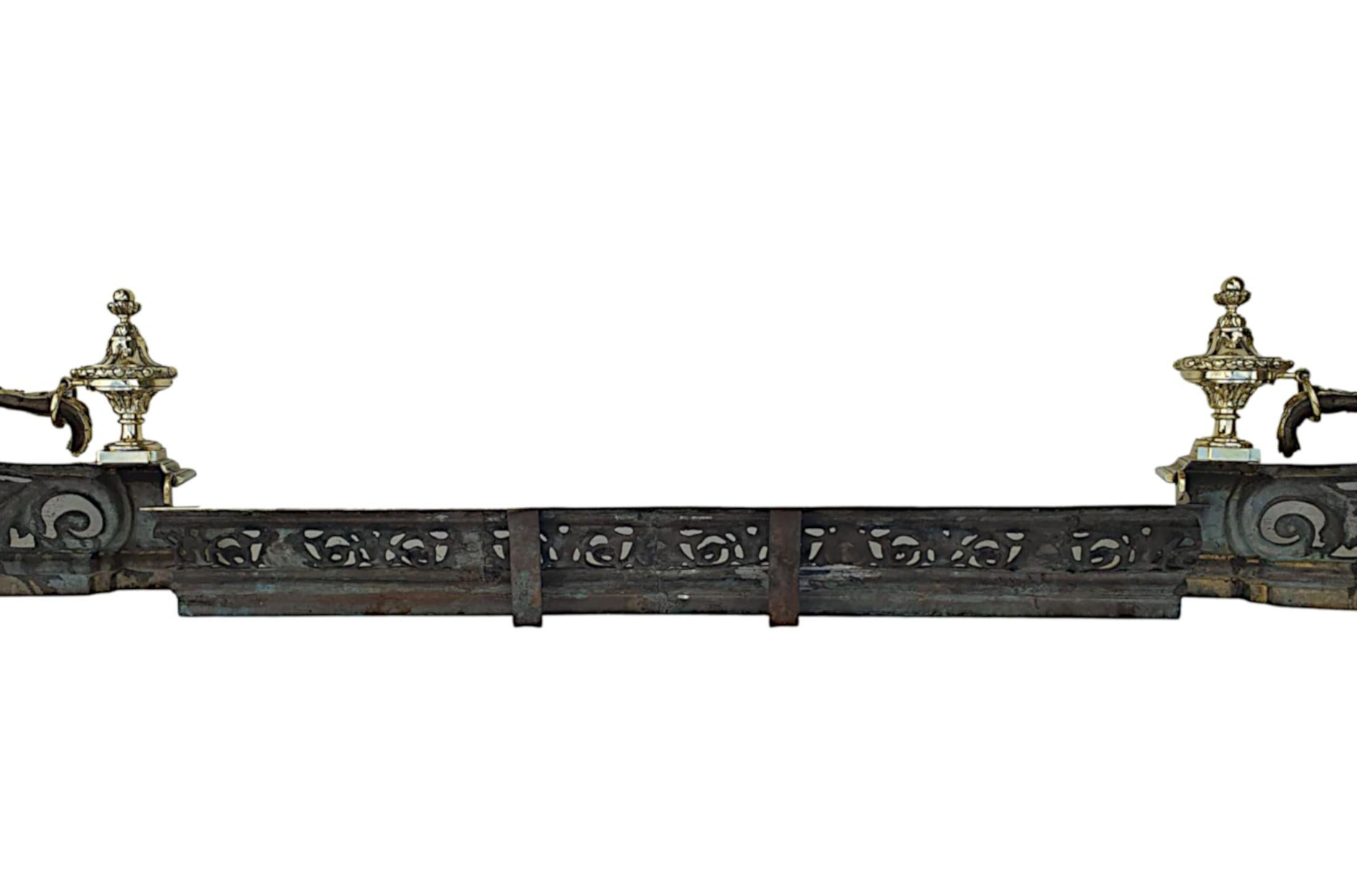 Außergewöhnlich seltener verstellbarer Feuerschutz aus Messingguss aus dem 19. Jahrhundert im Angebot 6