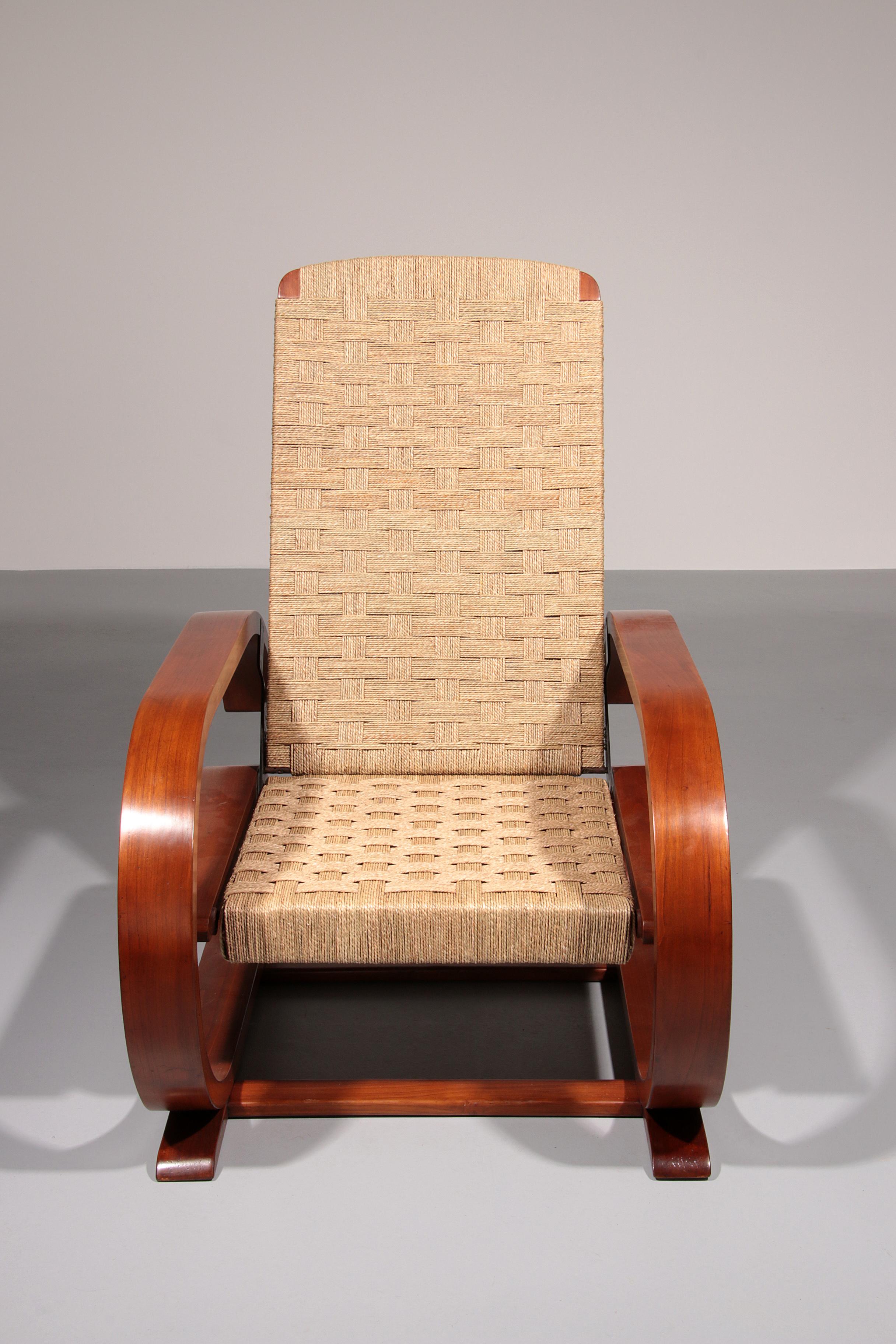 Mid-Century Modern Une chaise longue en acajou exceptionnellement rare, fabriquée en Italie dans les années 1950