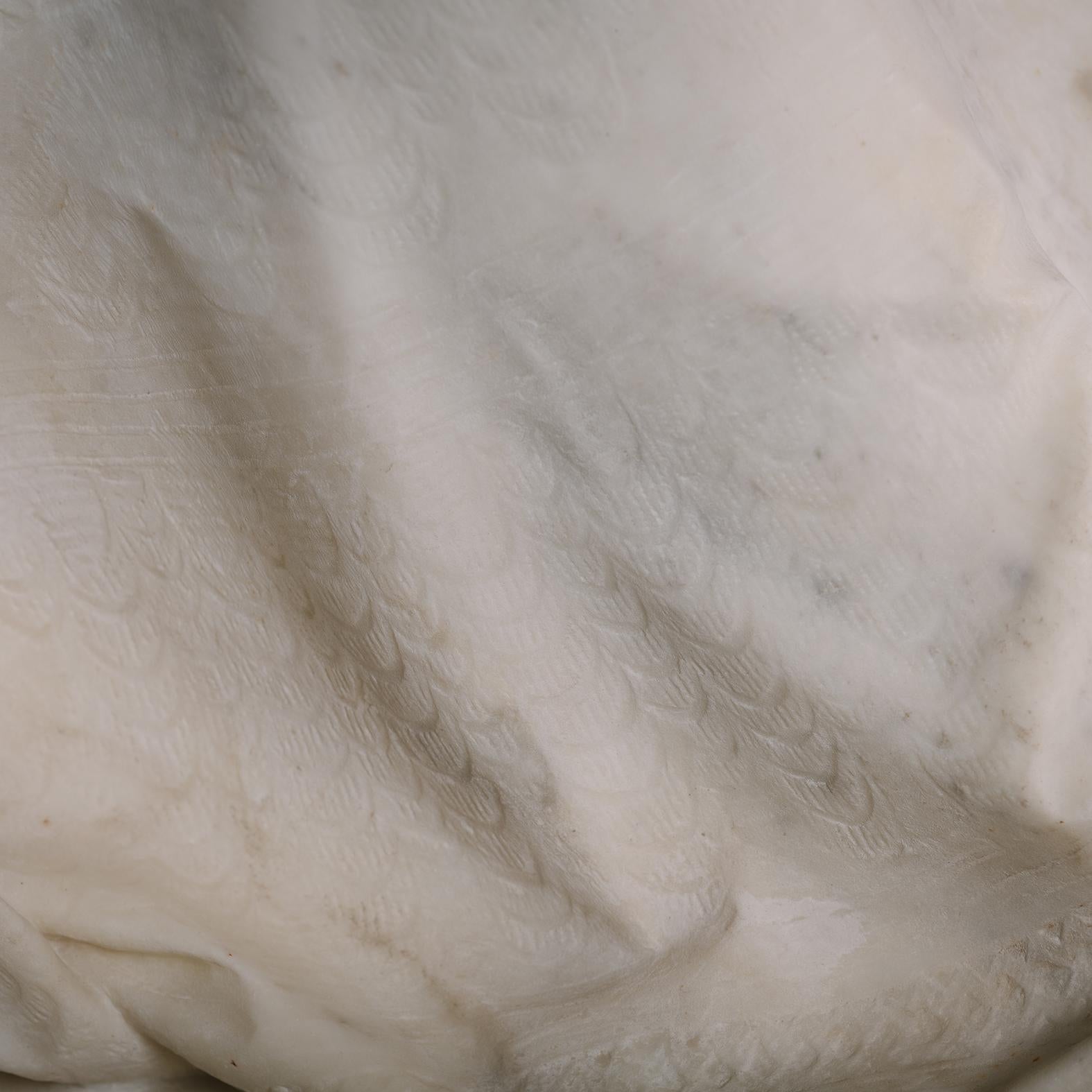 Una mostra di gruppi statuari in marmo a grandezza naturale in vendita 7