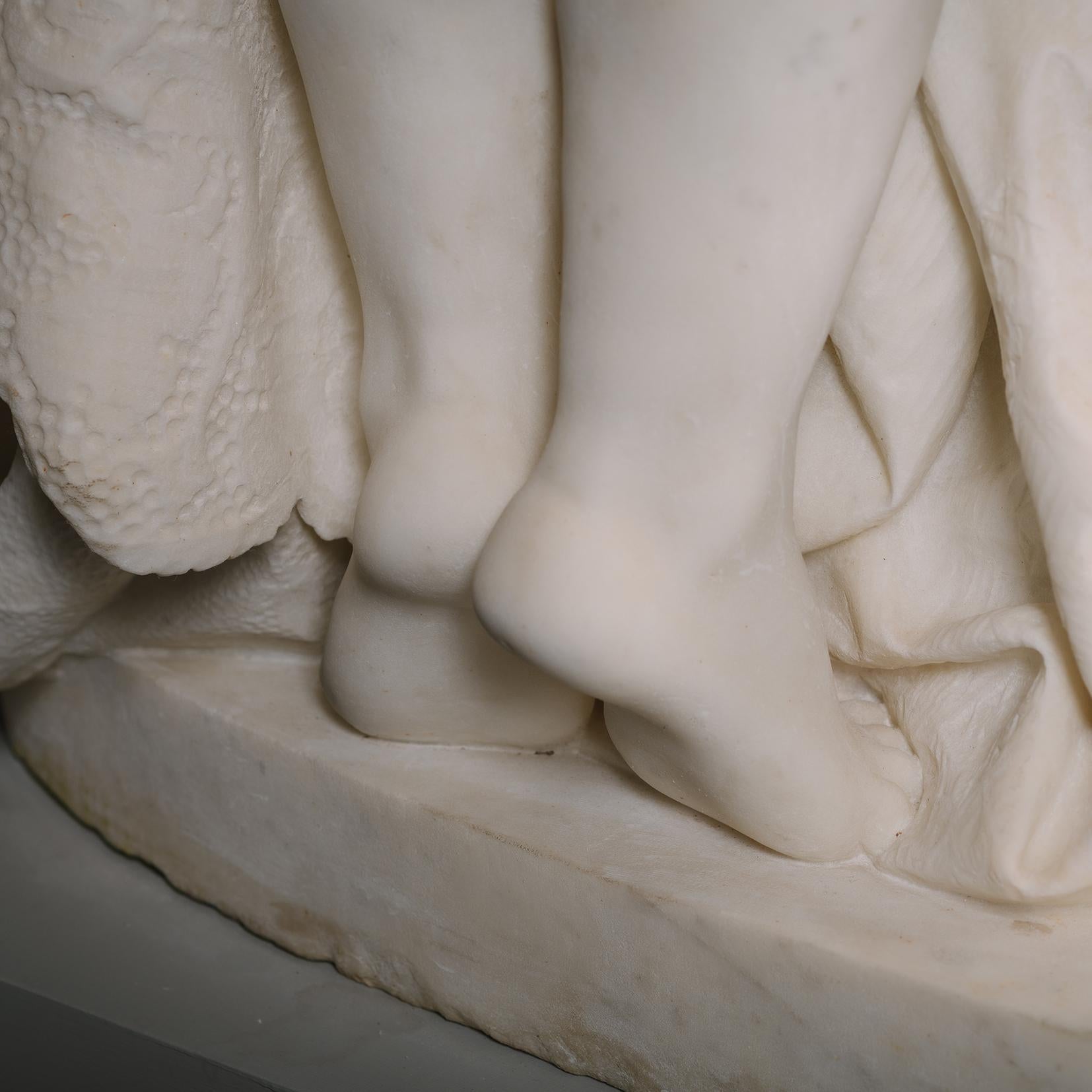 Una mostra di gruppi statuari in marmo a grandezza naturale in vendita 11
