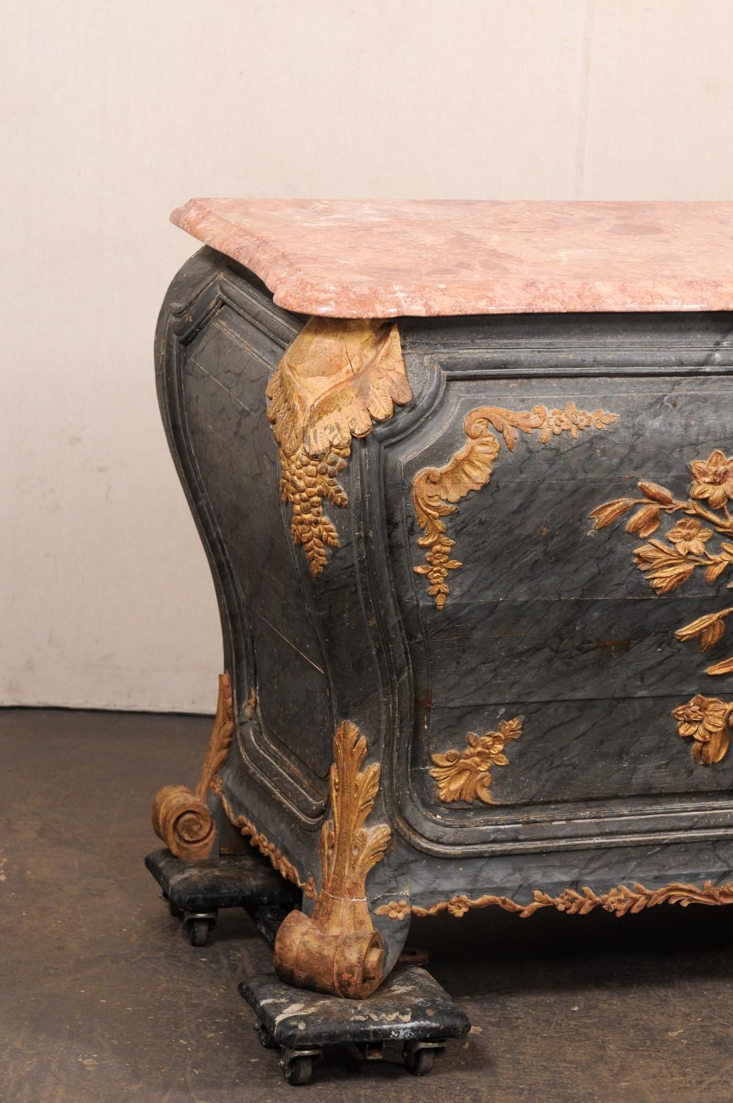 An Exquisite 18th Century Italian Rococo Bombé Marble Top Console Table In Good Condition For Sale In Atlanta, GA