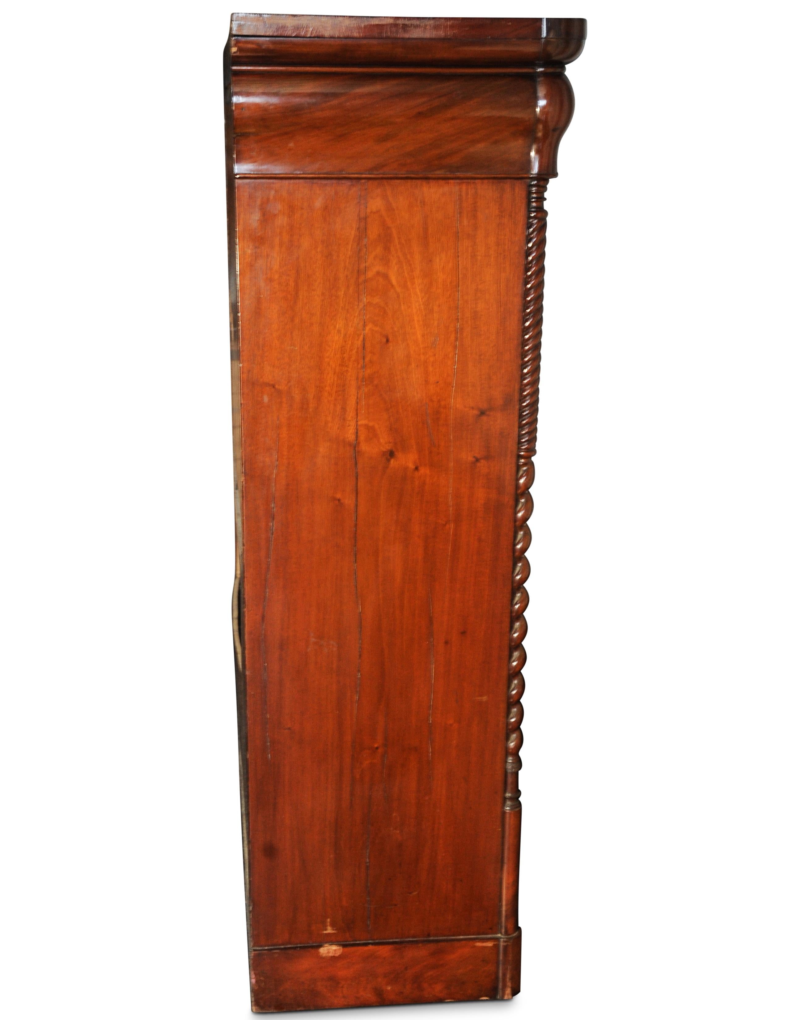 *An Exquisite 19th Century French Flame Mahogany Fitted Secretaire In Fair Condition For Sale In Reading, Berkshire