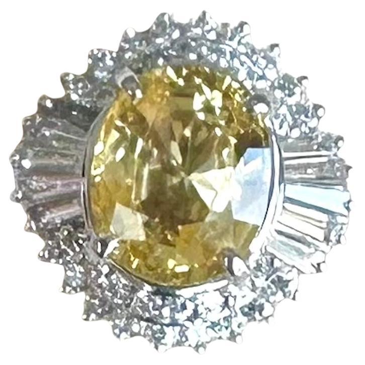 An Exquisite 4.81ct Unheated Lemon Yellow Sapphire Platinum 
Diamond Ring For Sale