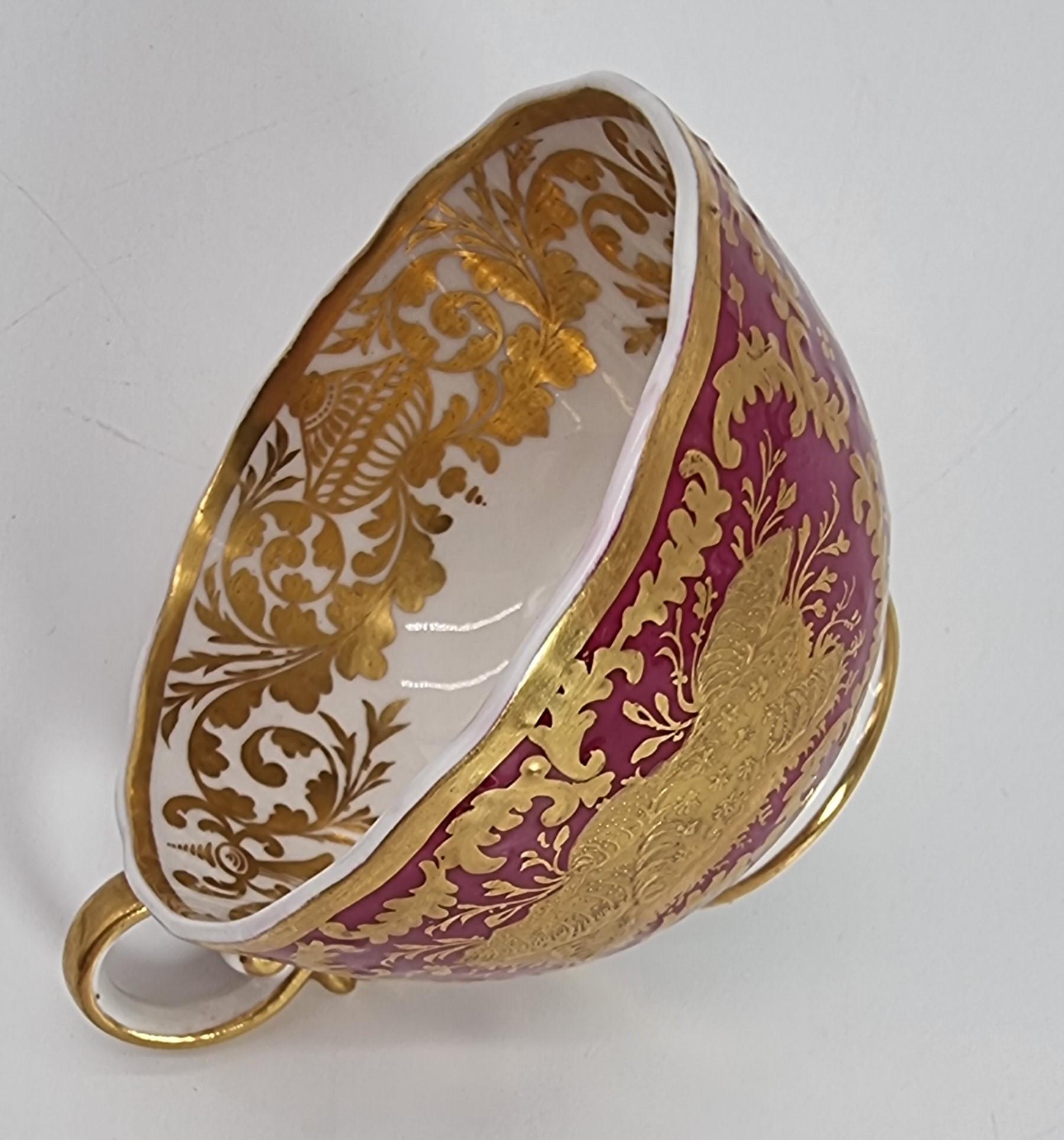 XIXe siècle Une exquise et rare tasse et soucoupe de cabinet A.I.C. vers 1830. en vente