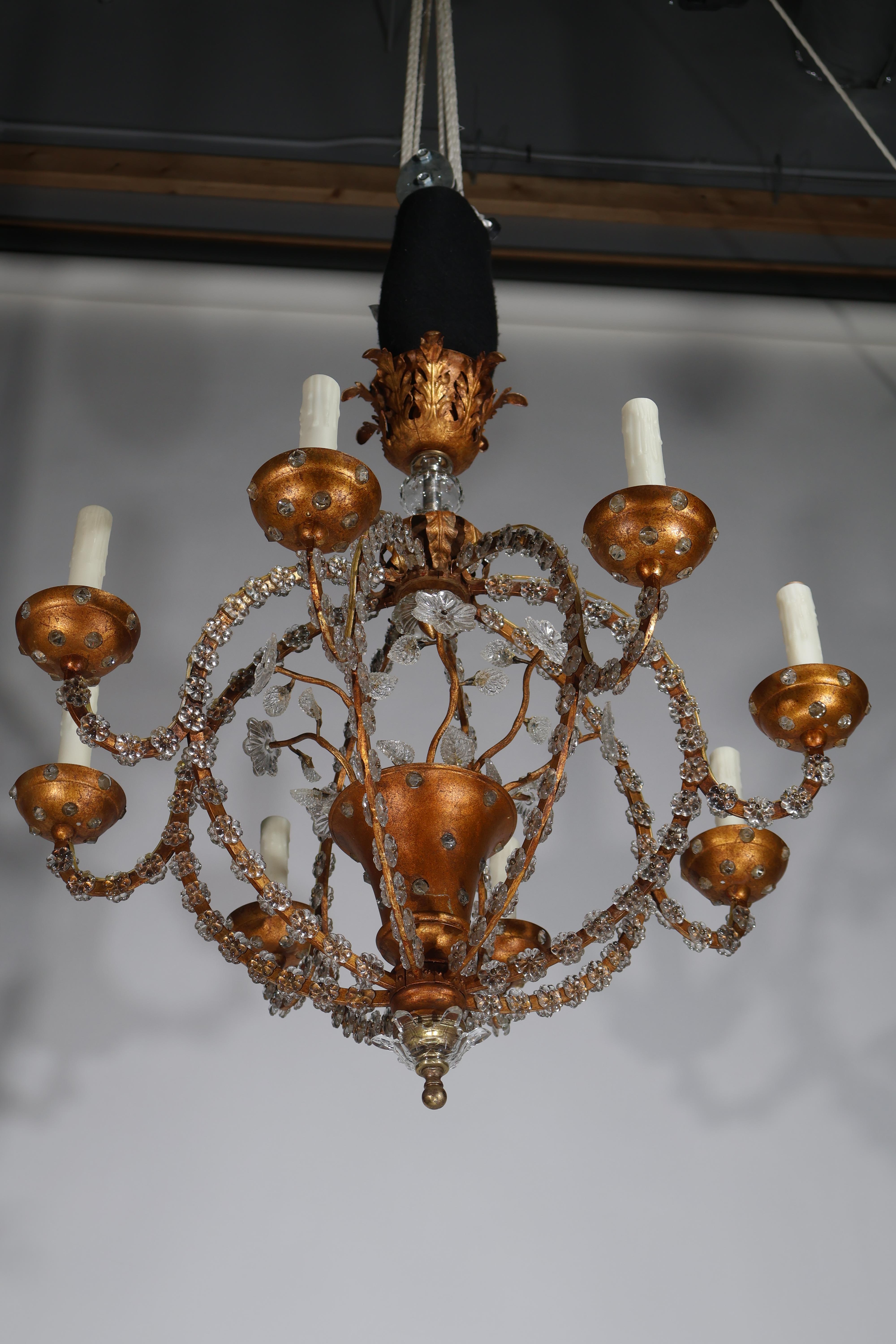 Metà XX secolo Uno squisito lampadario Art Déco in vendita