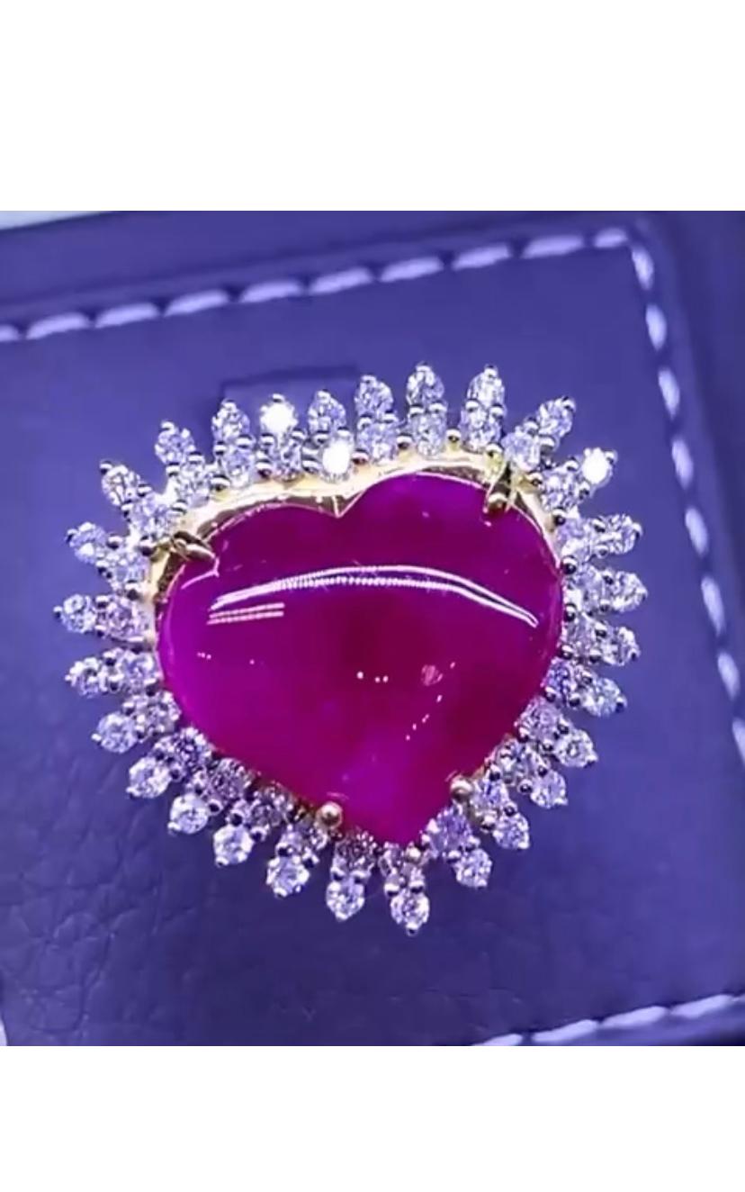 Exquisite Certified Ct 9, 70 of Burma Ruby and Diamonds on Ring In New Condition For Sale In Massafra, IT