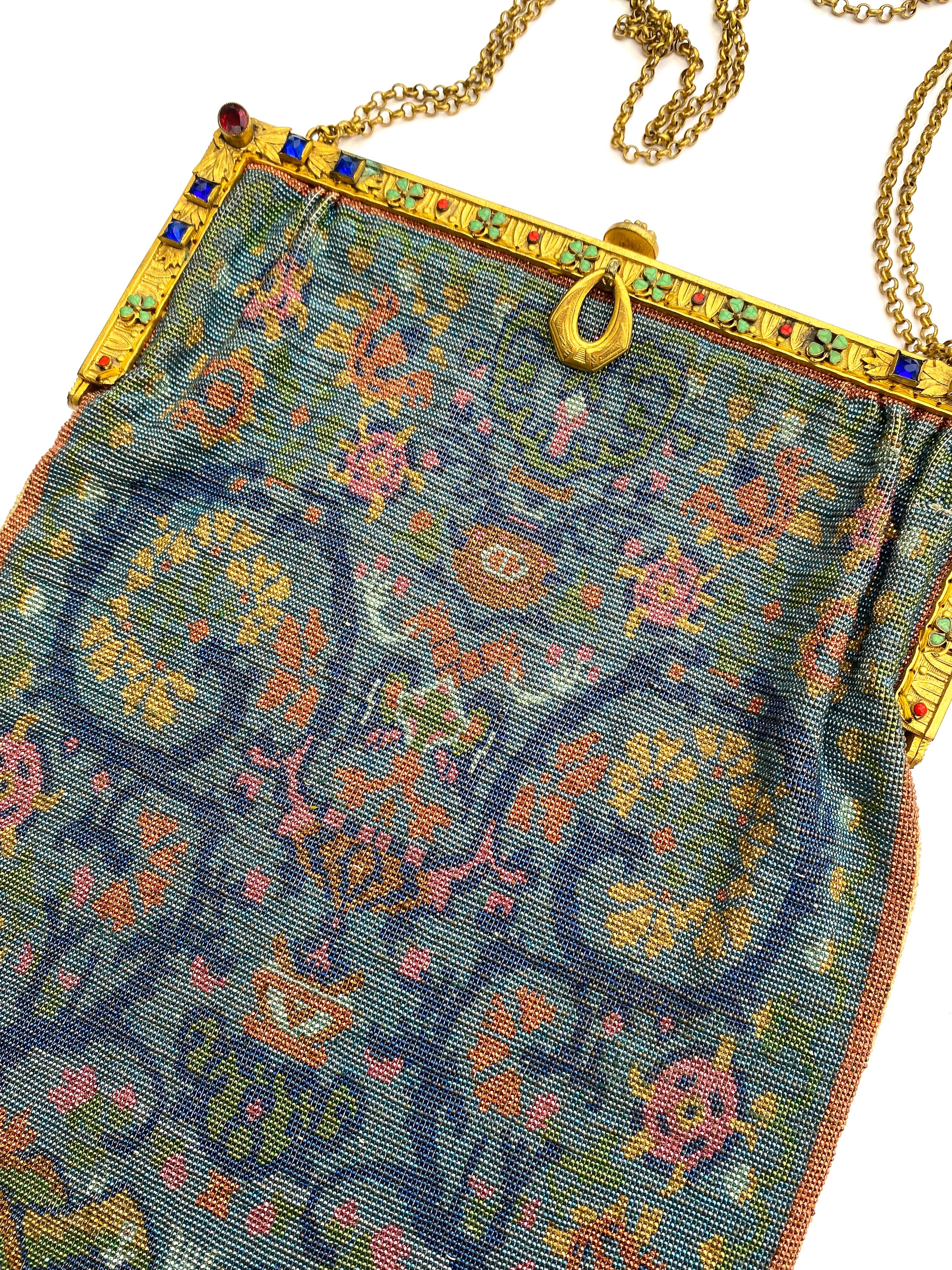 Eine exquisite, feine, perlenbesetzte, dezent farbige, große Handtasche mit Juwelenrahmen im Zustand „Hervorragend“ im Angebot in Greyabbey, County Down