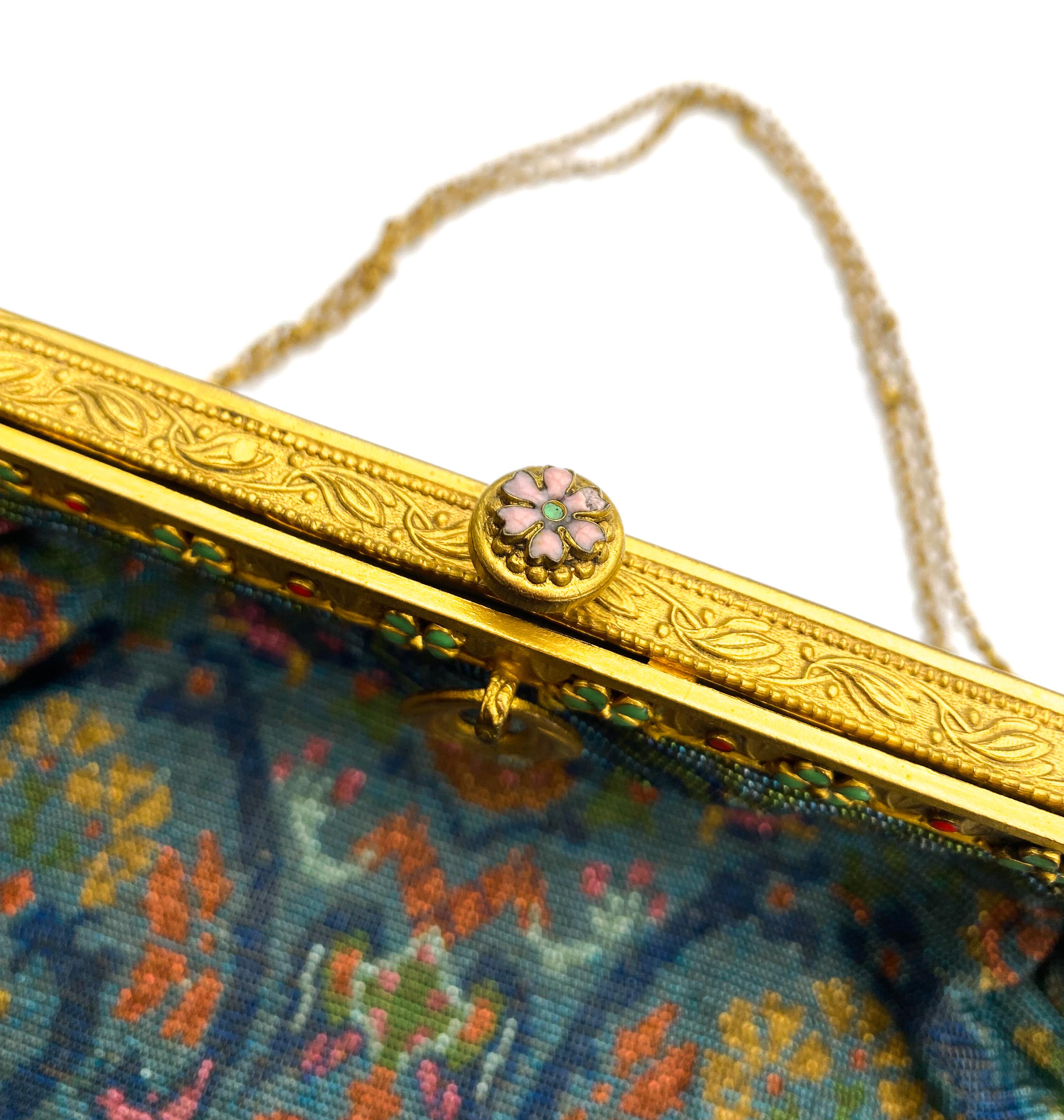 An exquisite fine micro beaded subtly coloured large handbag with jewelled frame For Sale 5