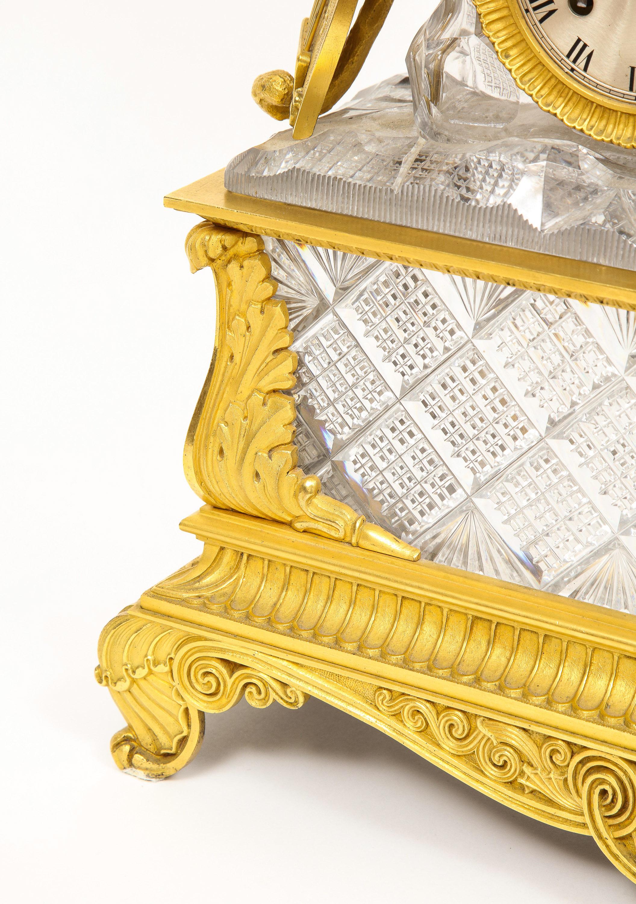 Magnifique horloge Empire française en bronze doré et cristal taillé, vers 1815 en vente 11