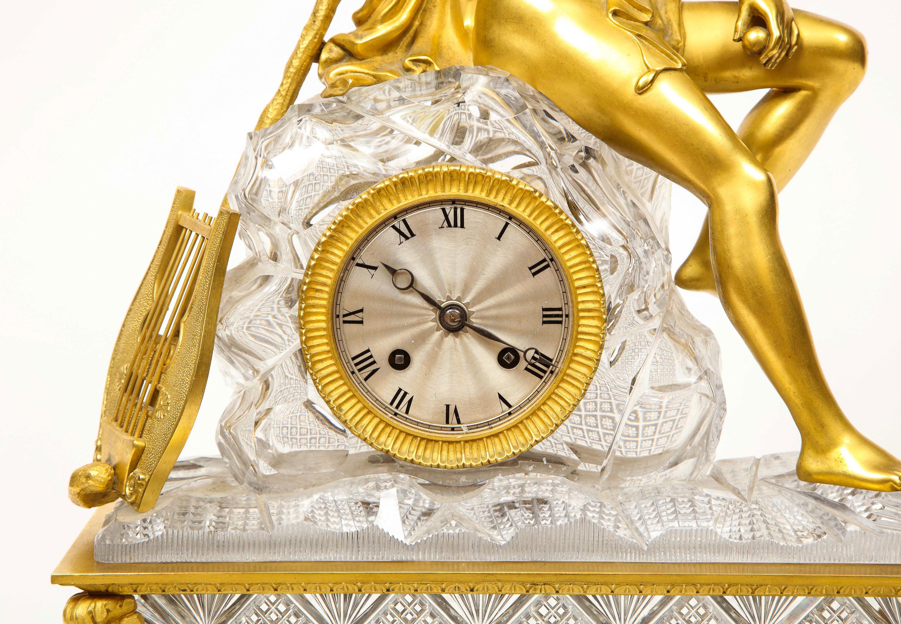 Cristal Magnifique horloge Empire française en bronze doré et cristal taillé, vers 1815 en vente