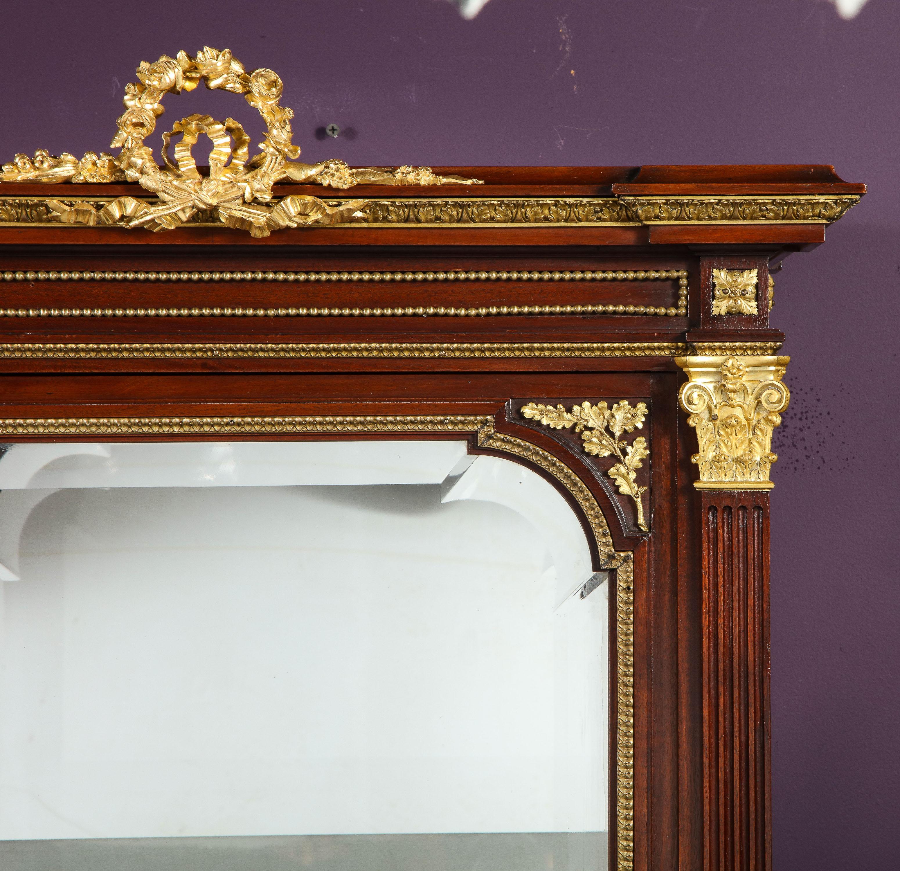 Exquisite French Ormolu-Mounted Mahogany and Glass Vitrine Cabinet For Sale 3