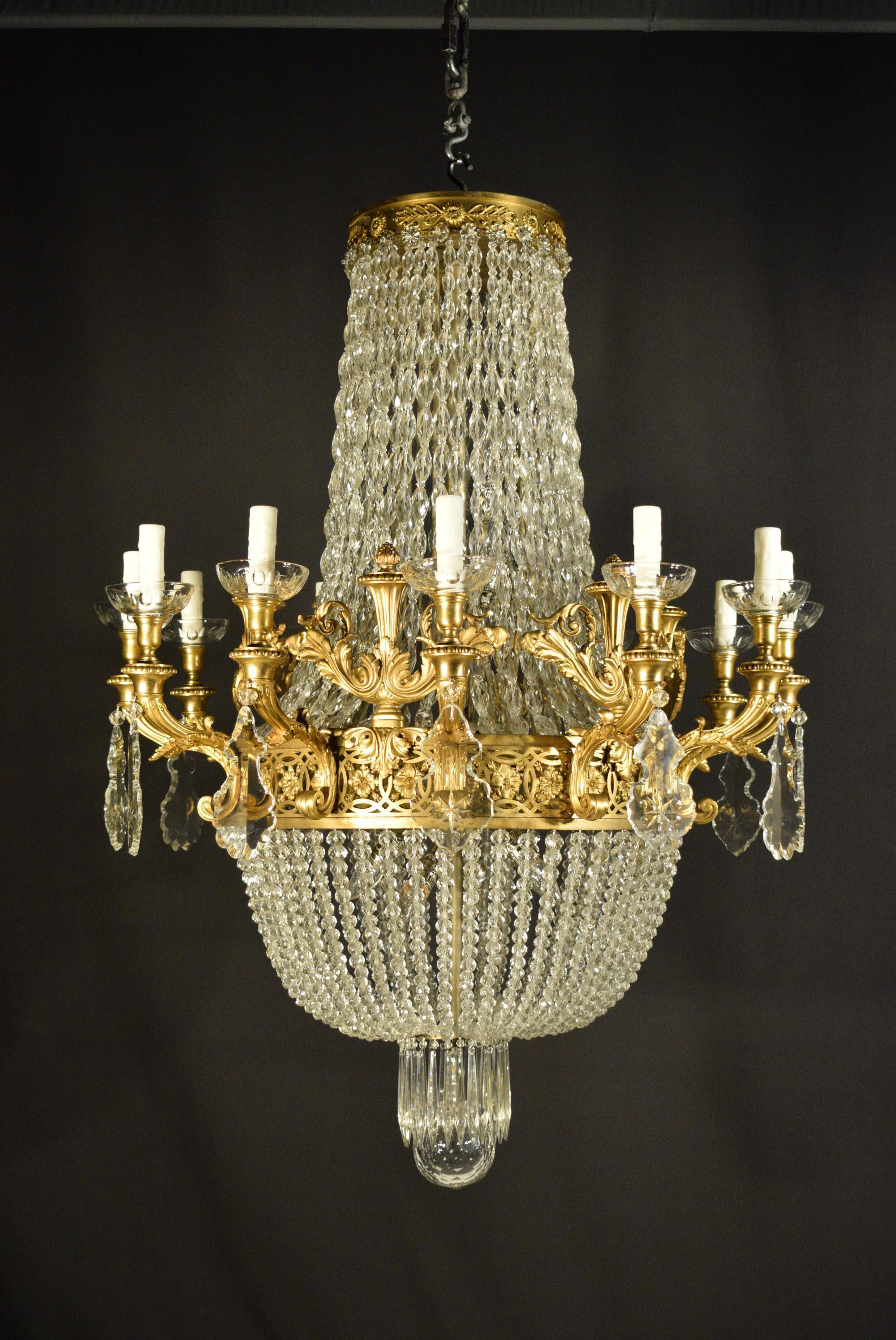 Exquisite Gilt Bronze and Crystal Chandelier For Sale 8