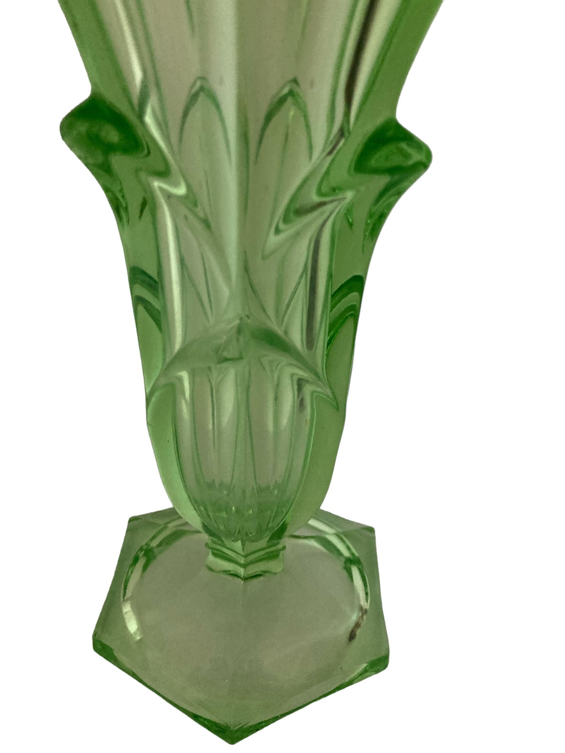 Glass An exquisite green uranium glass vase with a captivating flower design For Sale