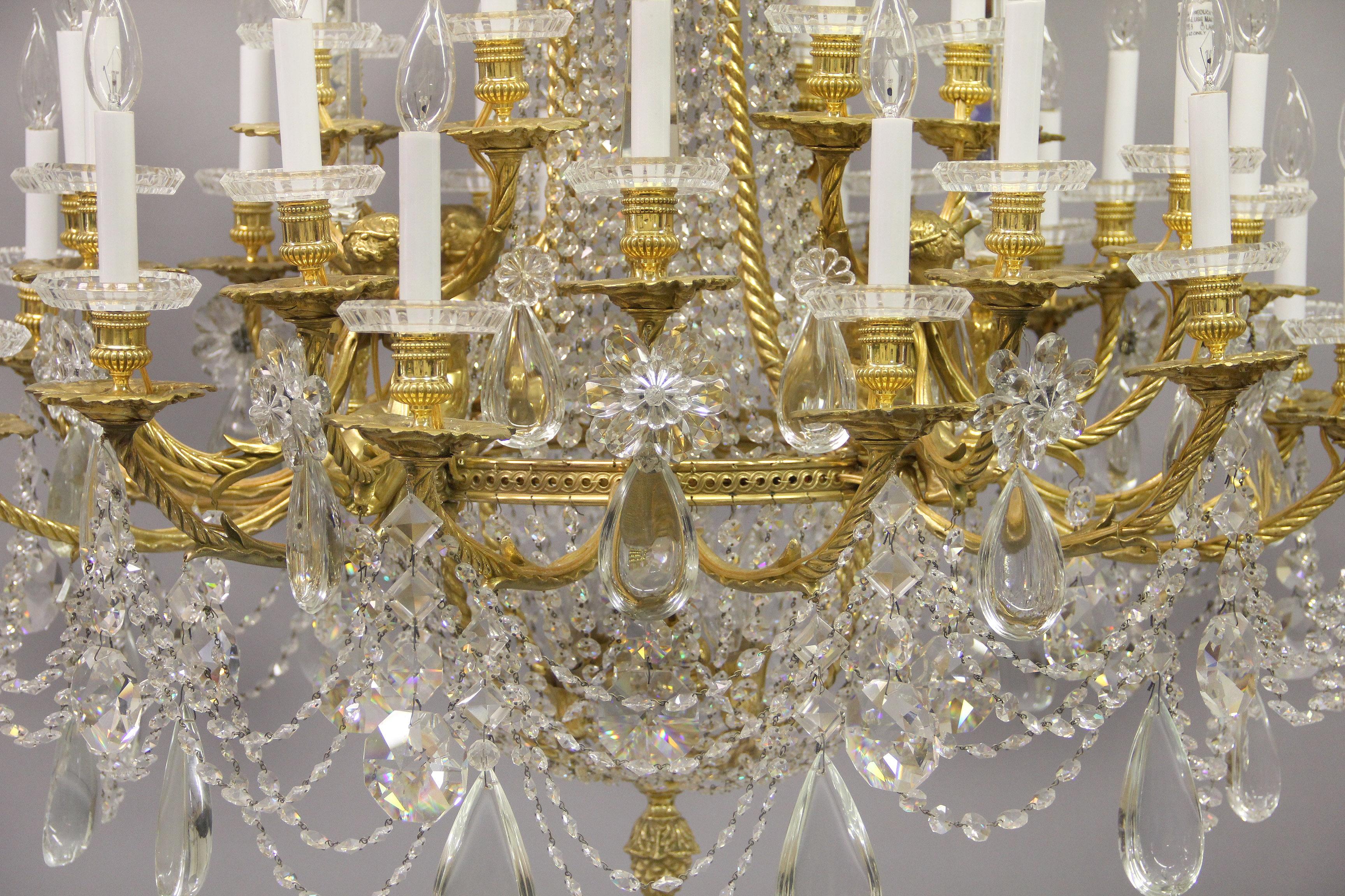 Doré Magnifique lustre en bronze doré et cristal de Baccarat de la fin du XIXe siècle en vente