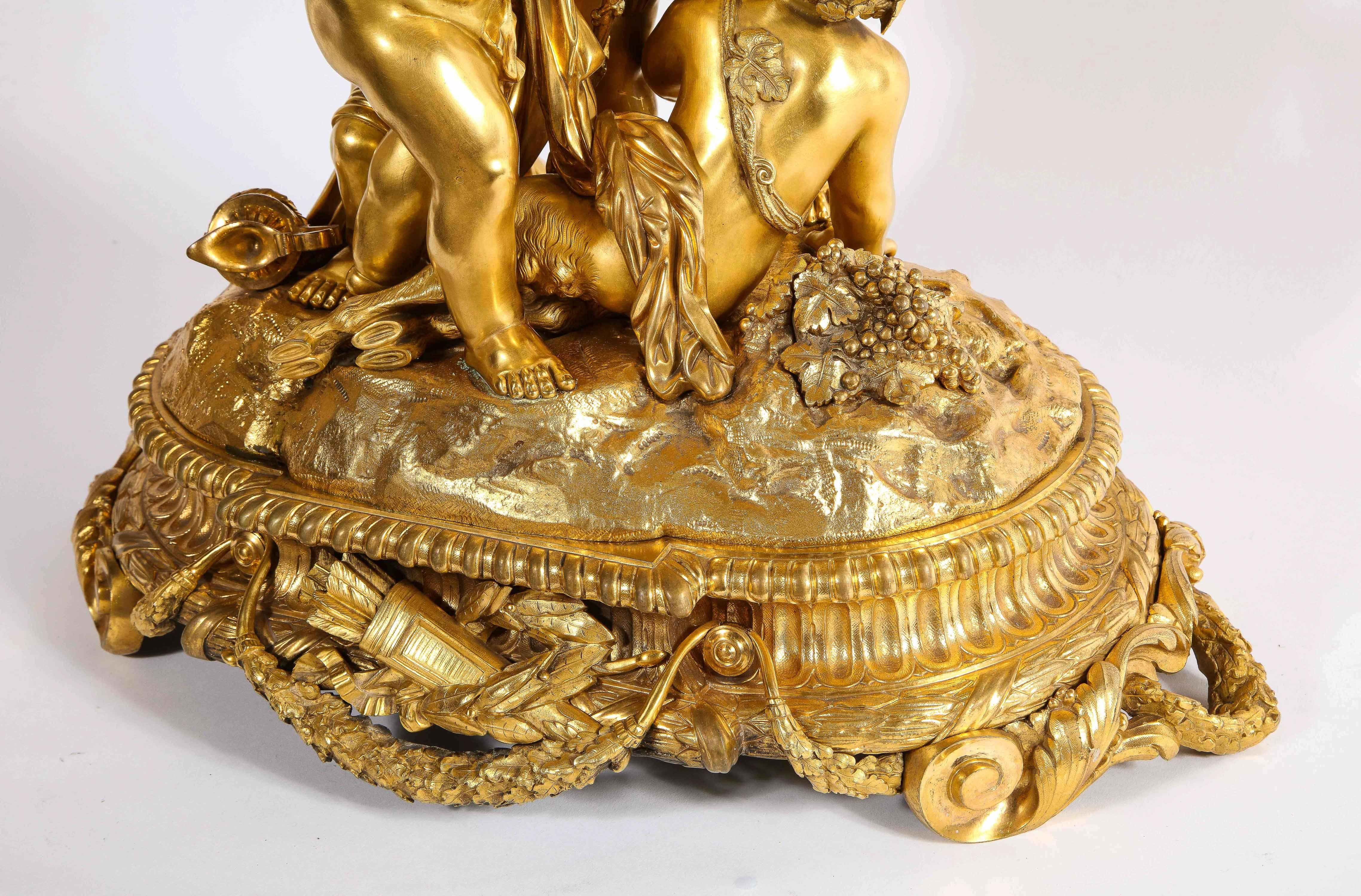 Centre de table exquis en bronze doré de Napoléon III, Circa 1880 en vente 9