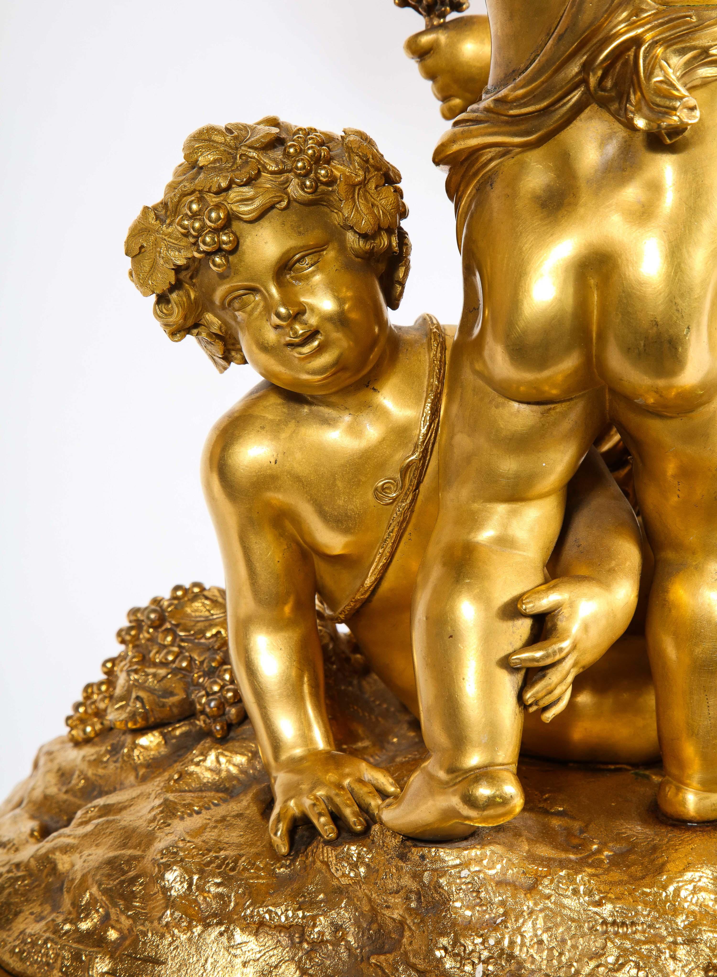 Bronze doré Centre de table exquis en bronze doré de Napoléon III, Circa 1880 en vente