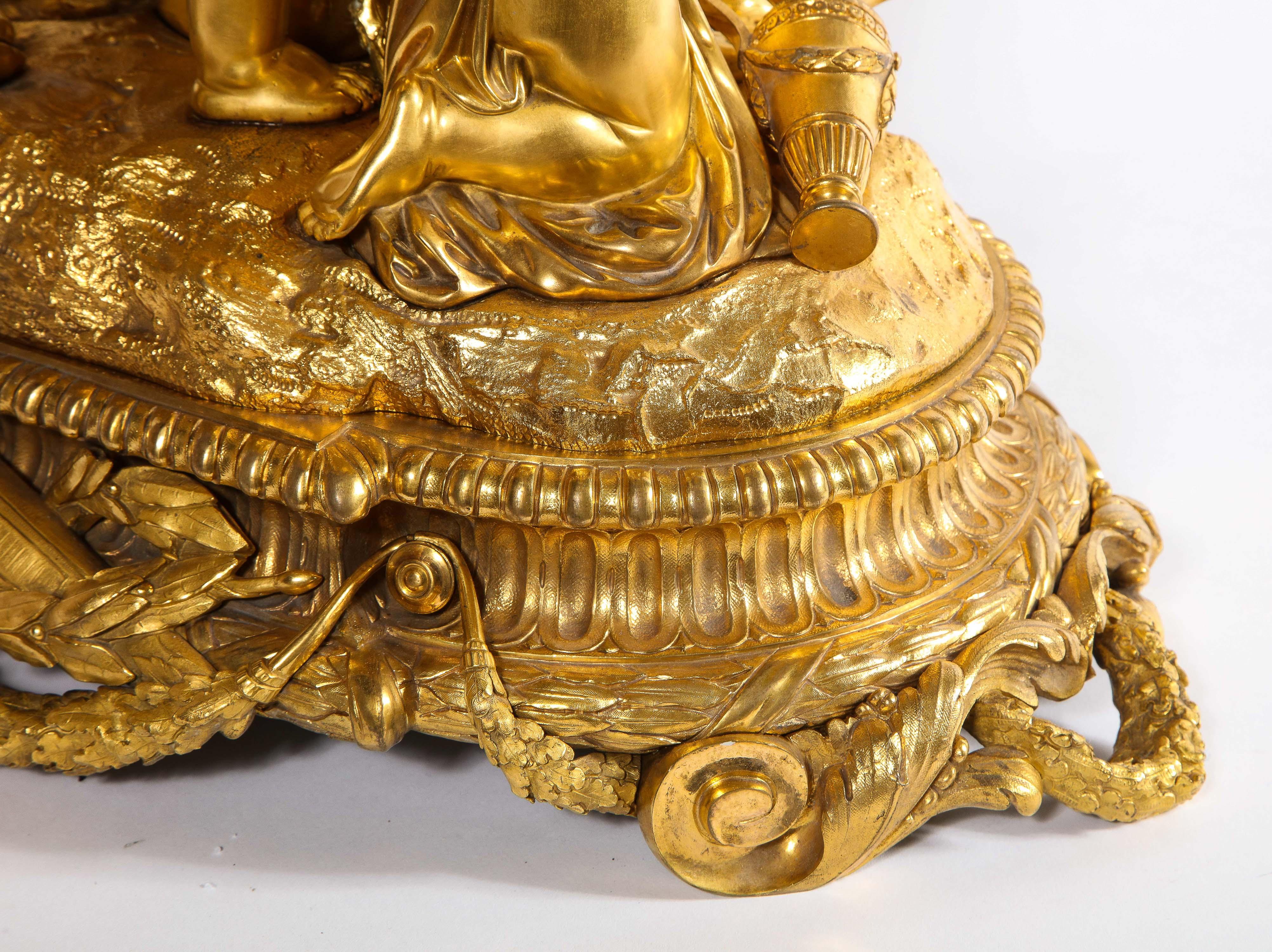 Centre de table exquis en bronze doré de Napoléon III, Circa 1880 en vente 1