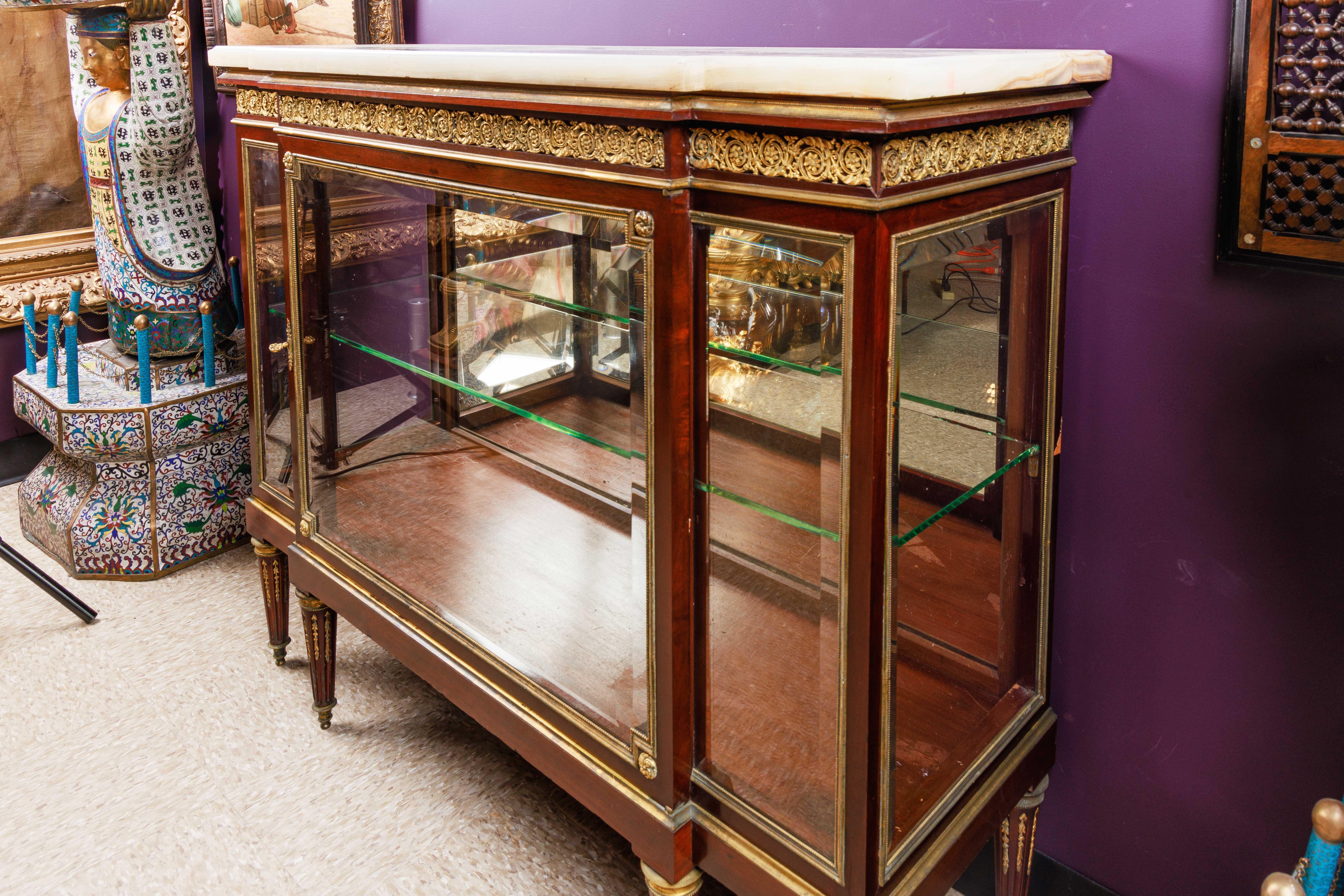 19th Century Exquisite Quality French Ormolu-Mounted Vitrine Commode Cabinet, C. 1880 For Sale