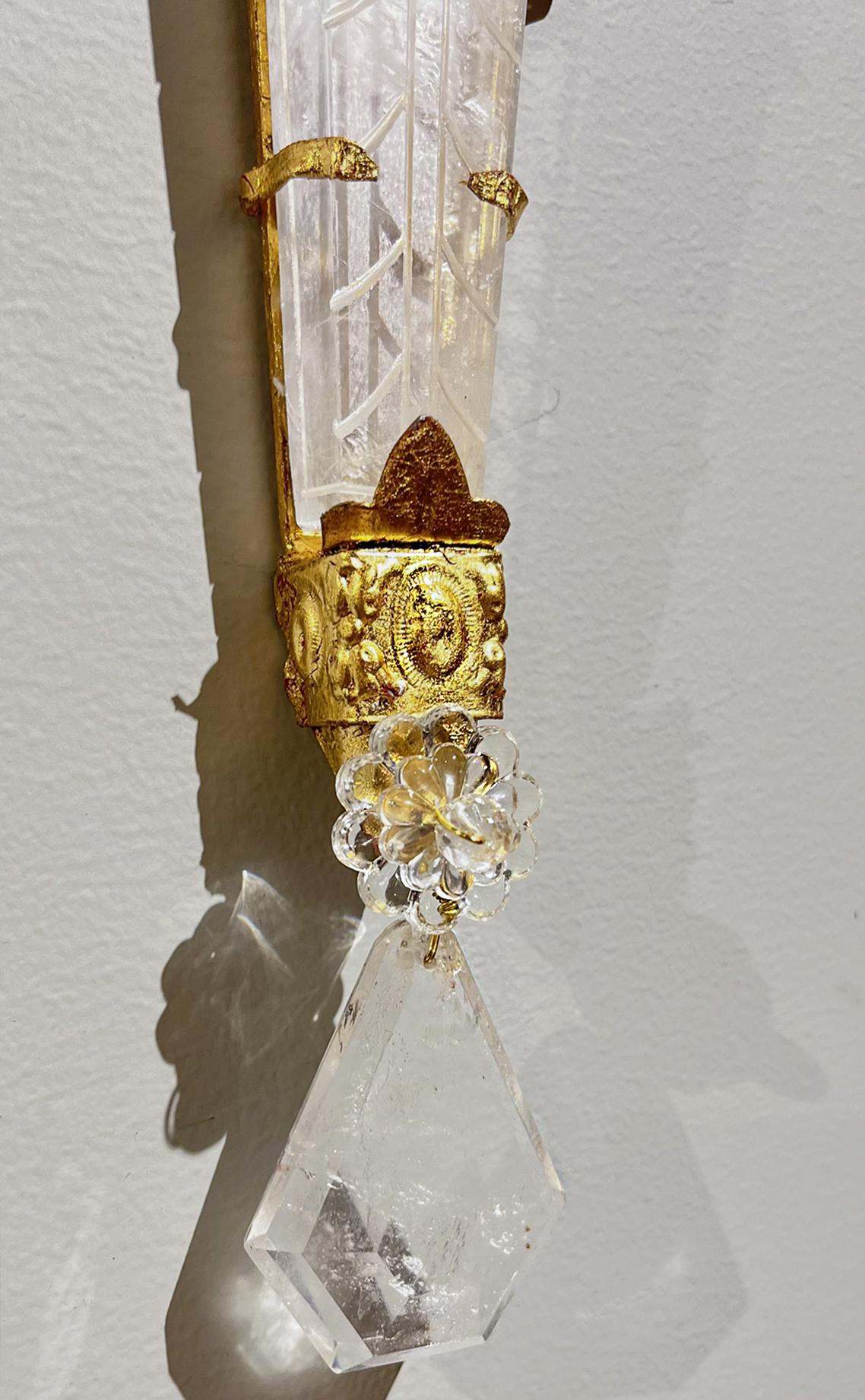 Ensemble exquis de quatre appliques à deux lumières en cristal de roche d'après Baguès Bon état - En vente à New York, NY
