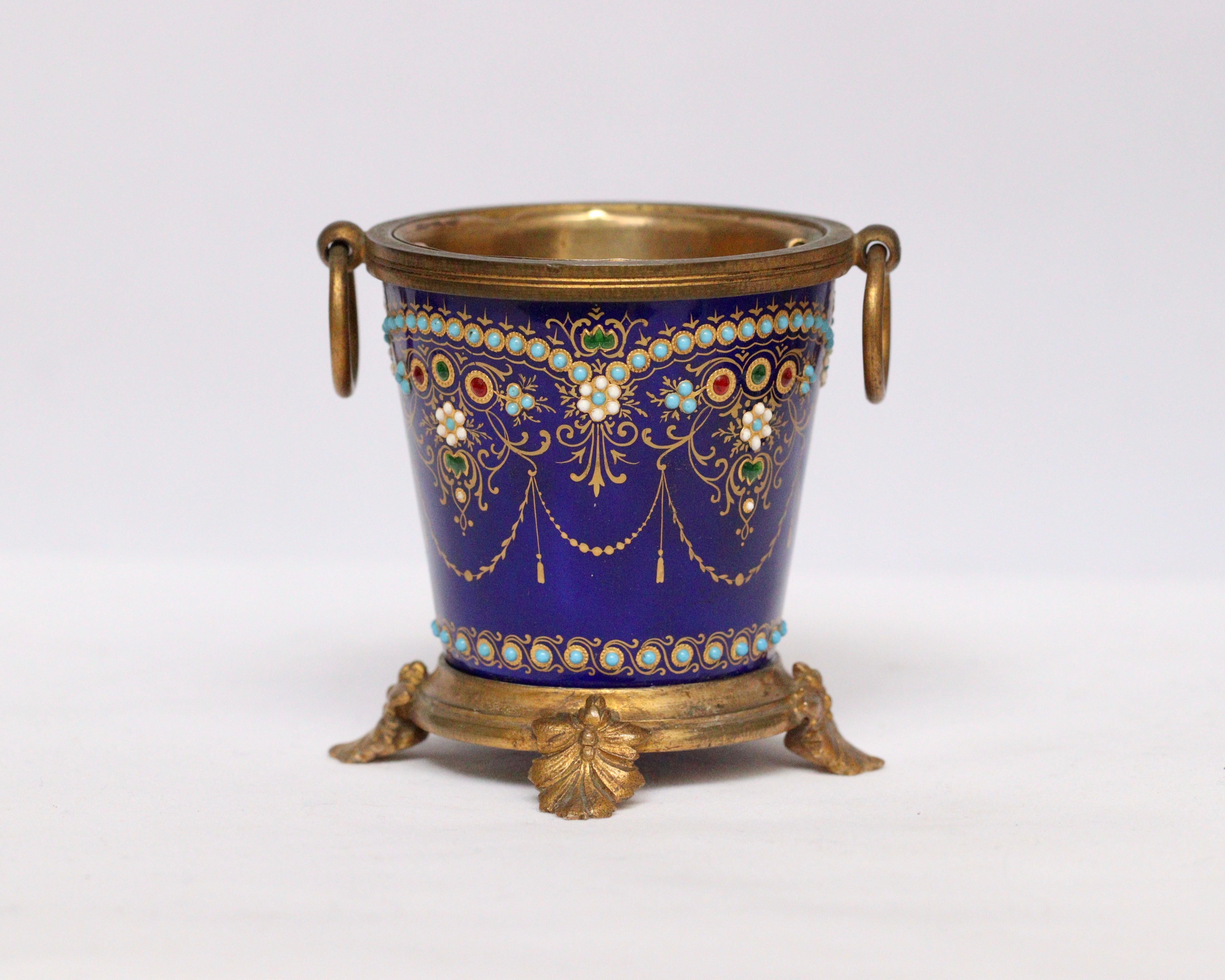 Exquisive French 19th Pair of Enamel and Ormolu-Mounted mini Cache-Pots 3