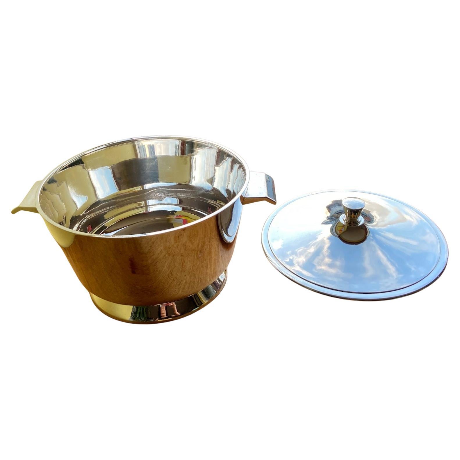 Silvered A large Gio Ponti silver plated deep vegetables or soup tureen for Broggi
