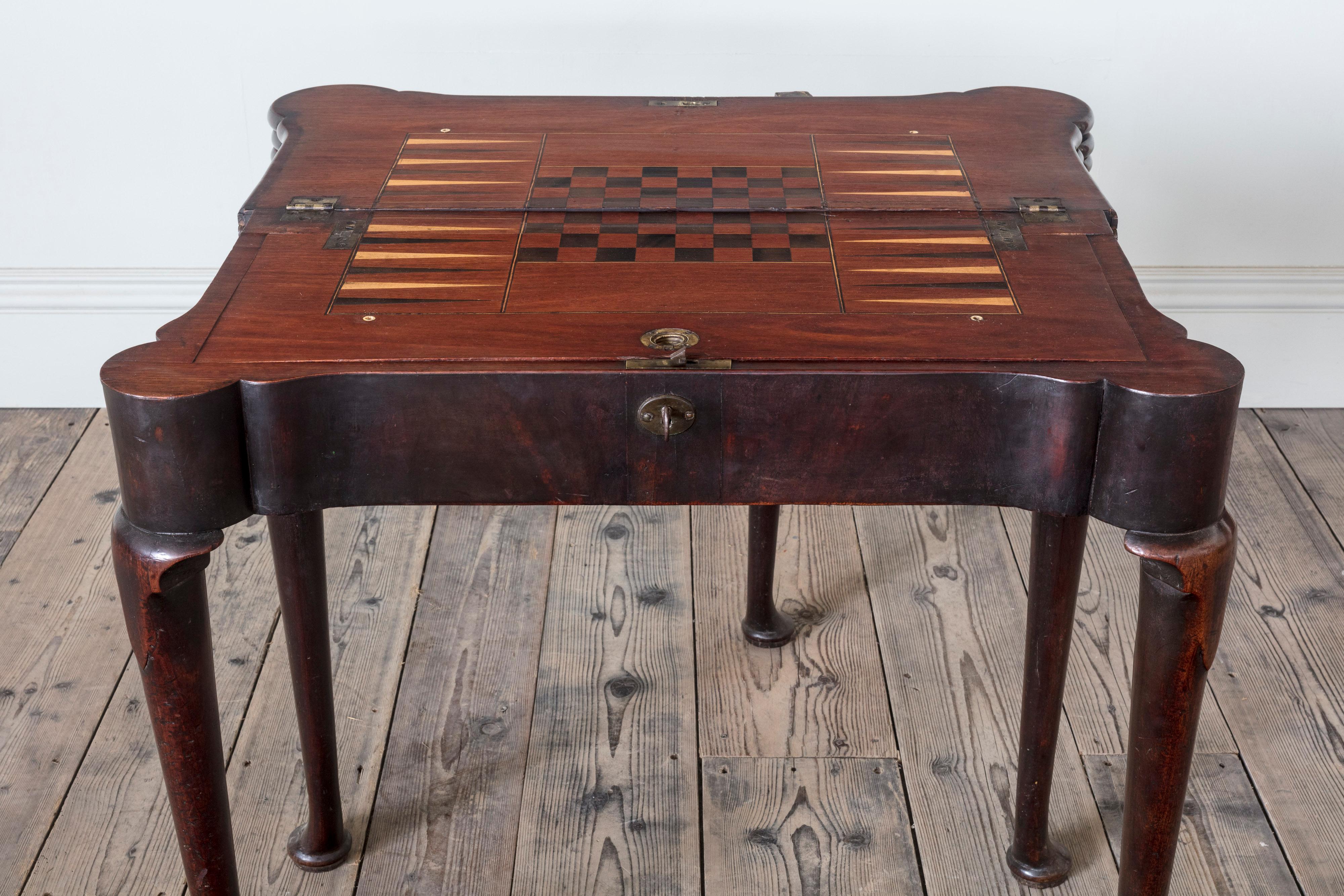 Carved An Extraordinary George I Triple Leaf Mahogany Games Table For Sale