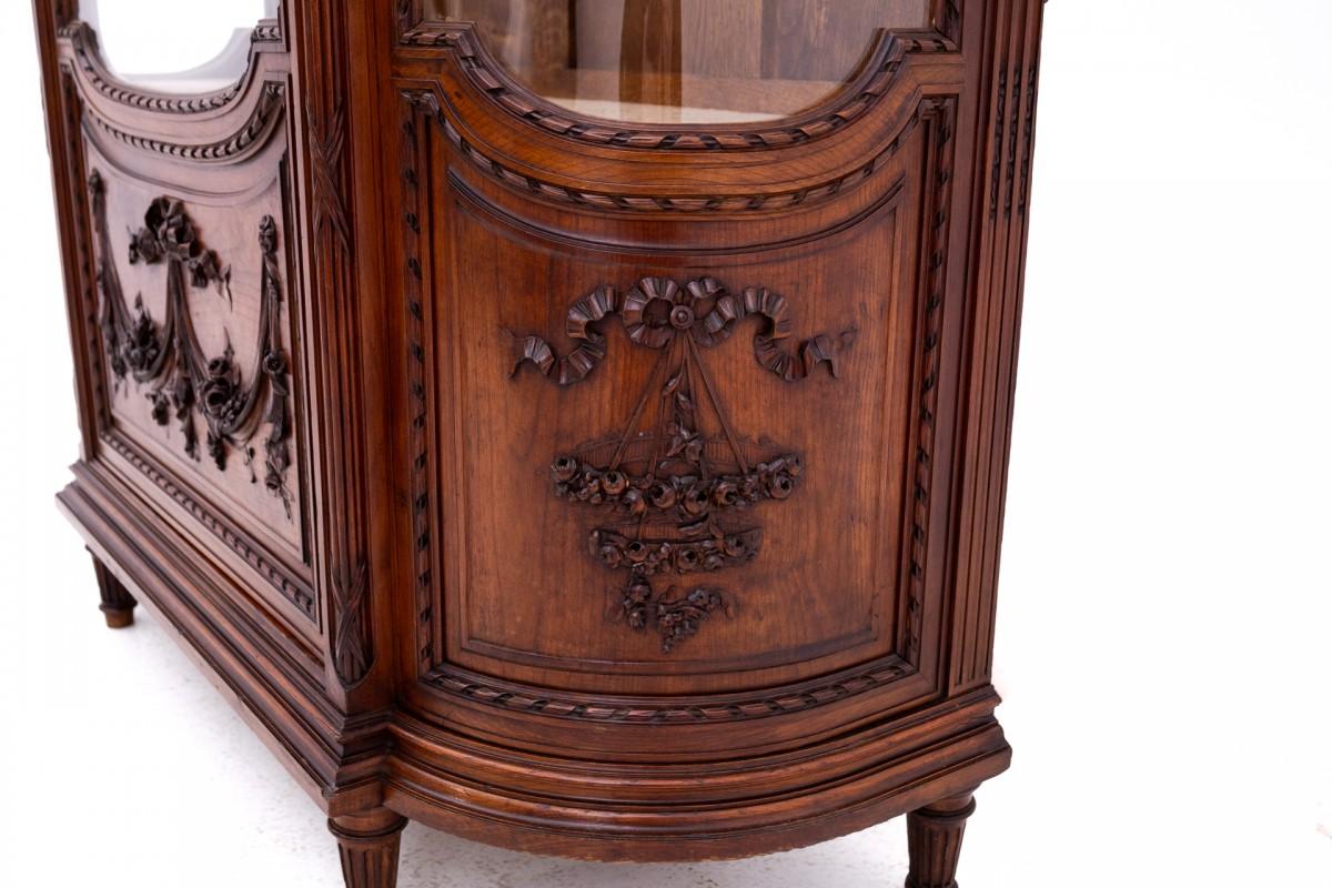 An extraordinary Louis XVI style display cabinet, France, around 1880. For Sale 1