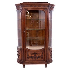 Extraordinaria vitrina de estilo Luis XVI, Francia, hacia 1880.