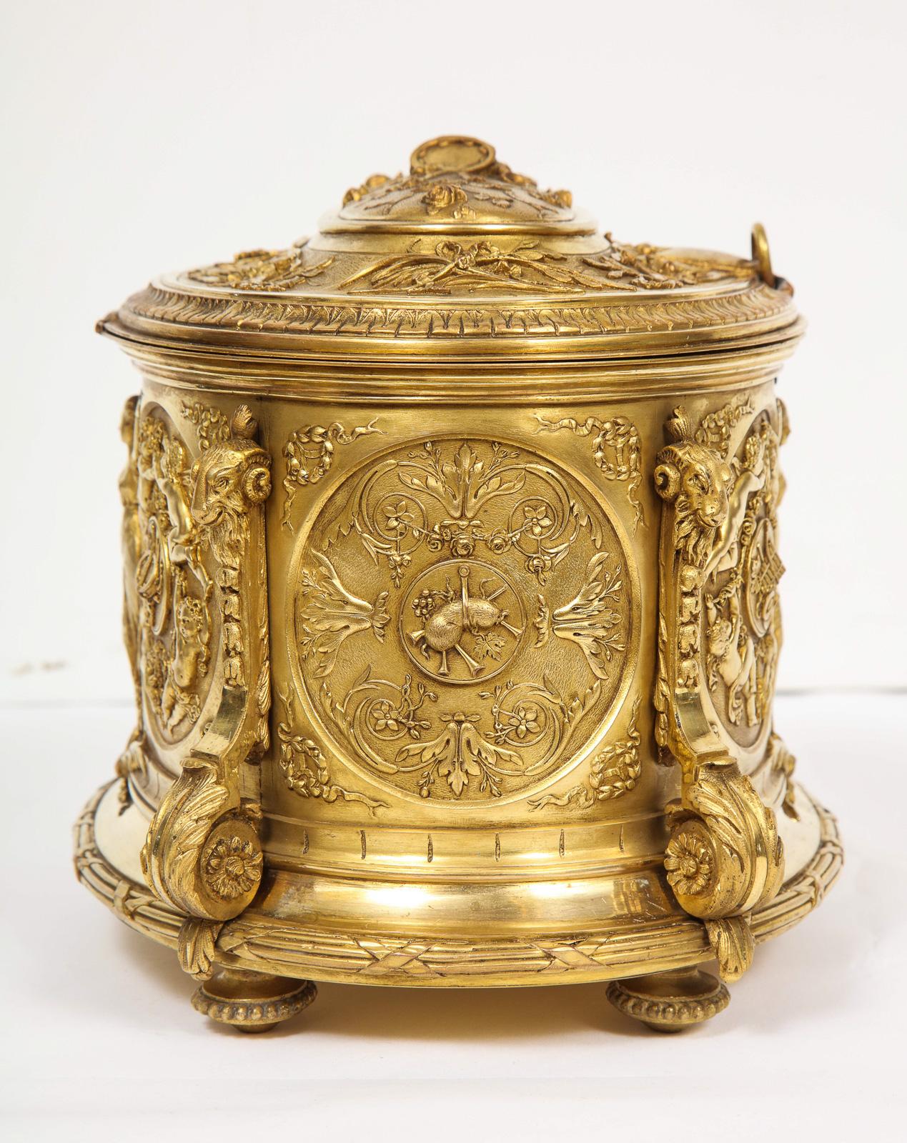Extremely Fine Napoleon III French Ormolu Bronze Jewelry Box, circa 1880 6