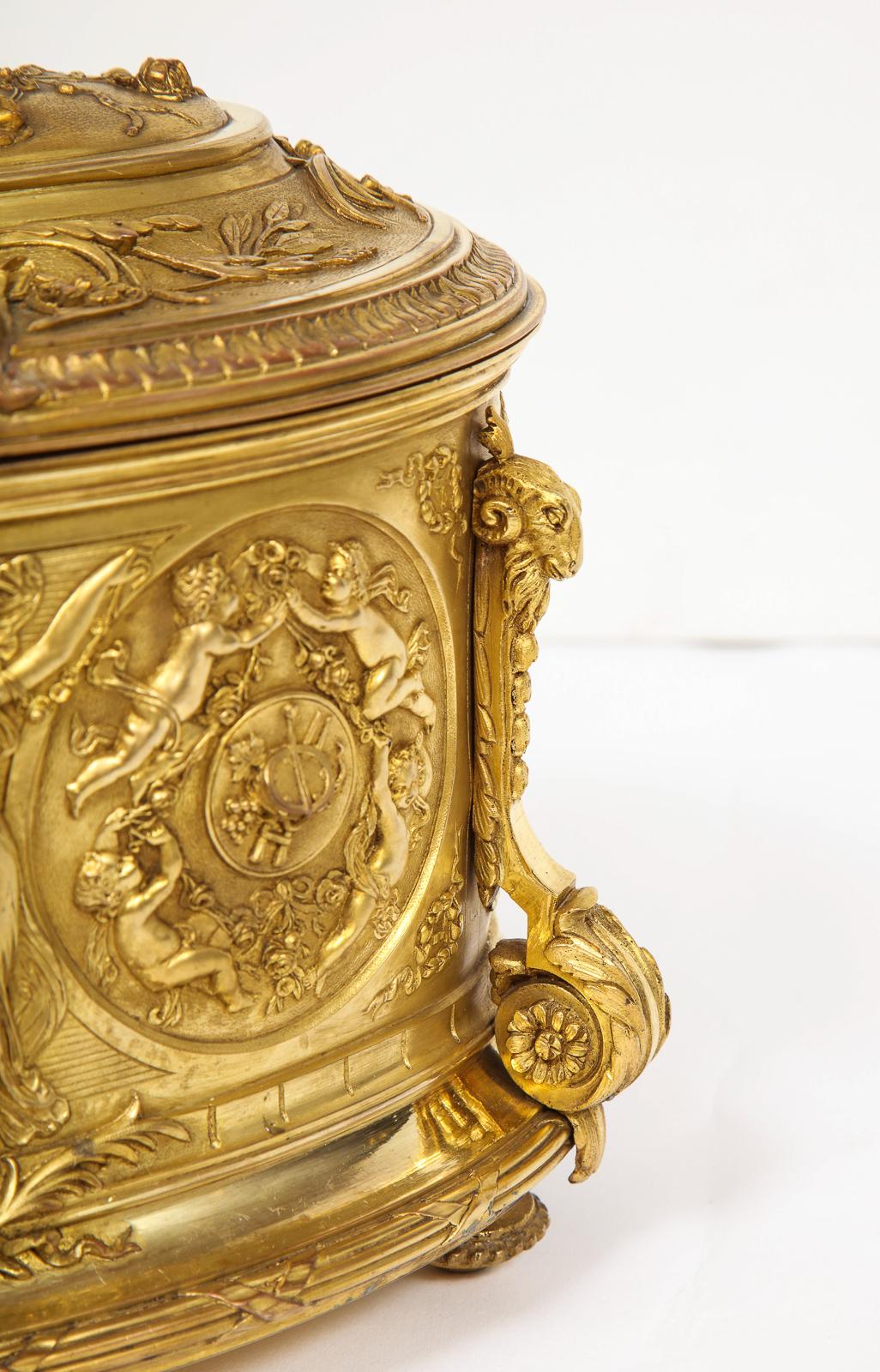Extremely Fine Napoleon III French Ormolu Bronze Jewelry Box, circa 1880 4