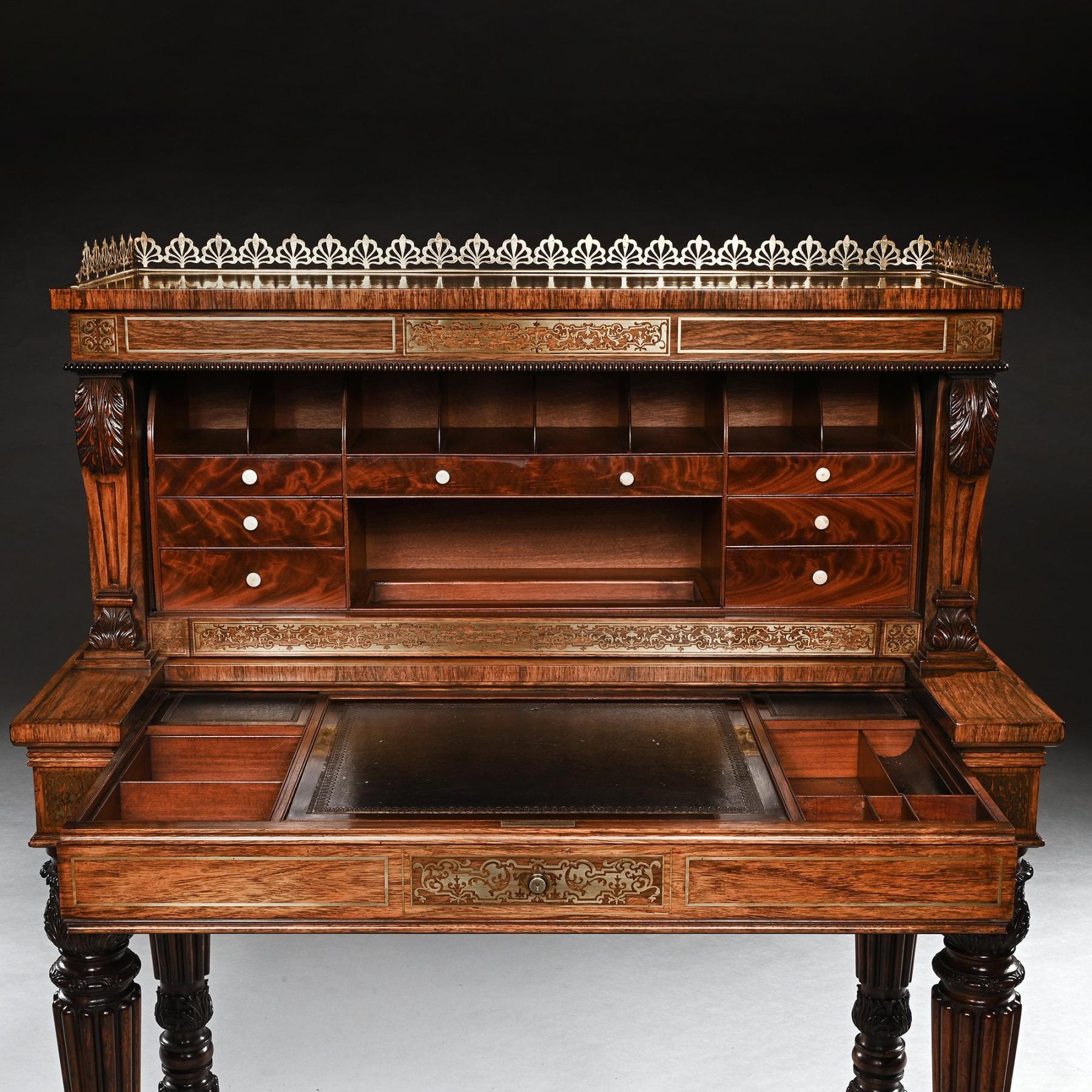 An Extremely Fine Rosewood and Brass Inlaid Writing Table Attributed To Gillows In Good Condition For Sale In Benington, Herts