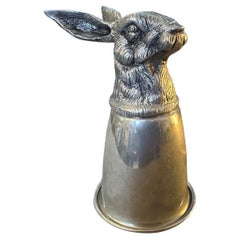 Tasse à étrier Gucci des années 1980 en métal argenté à tête de lapin