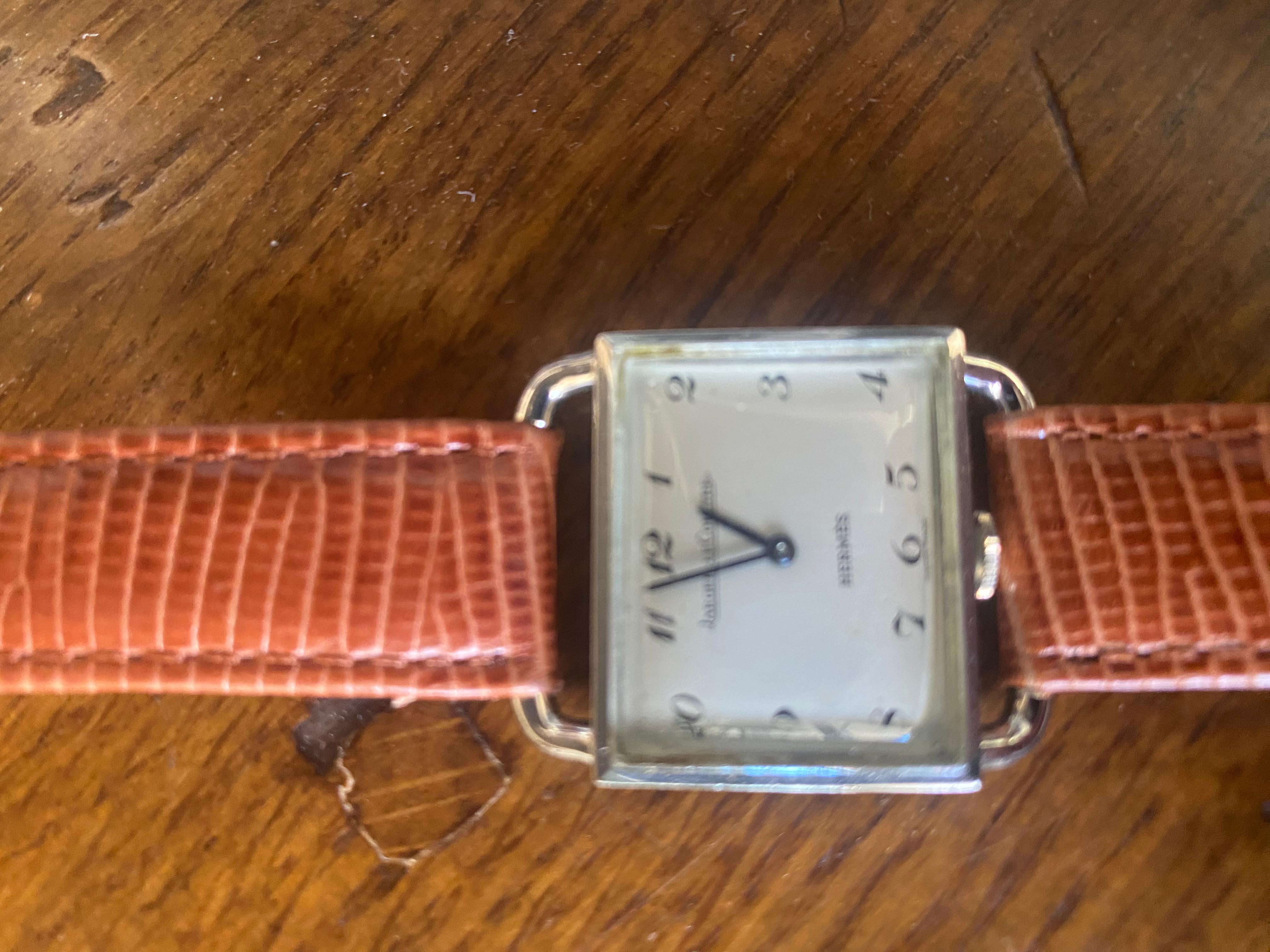 Eine Hermes-Uhr mit Lizzardband. (Französisch) im Angebot