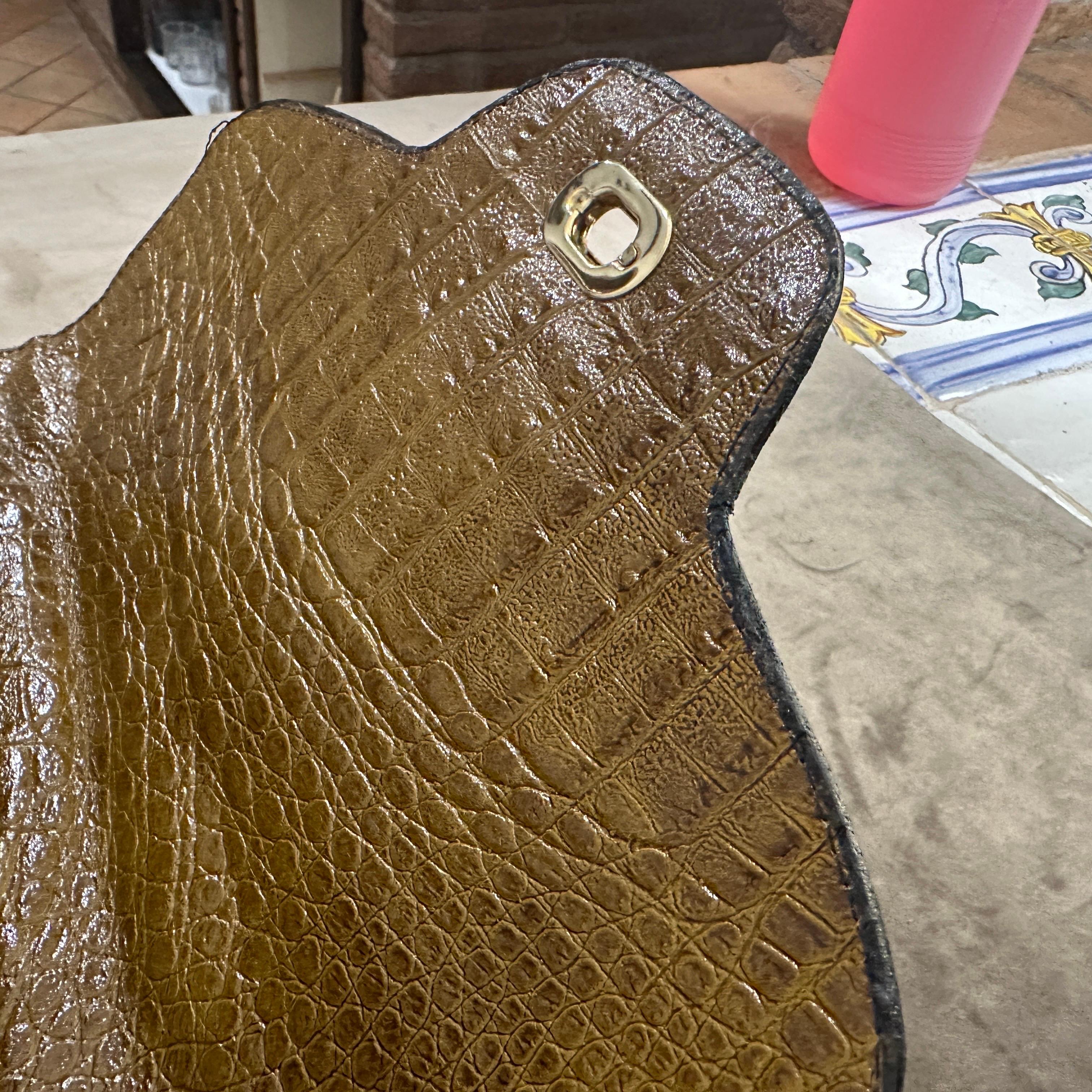 An High Quality 1960s Vintage Light Brown Leather Italian Shoulder Bag im Angebot 3