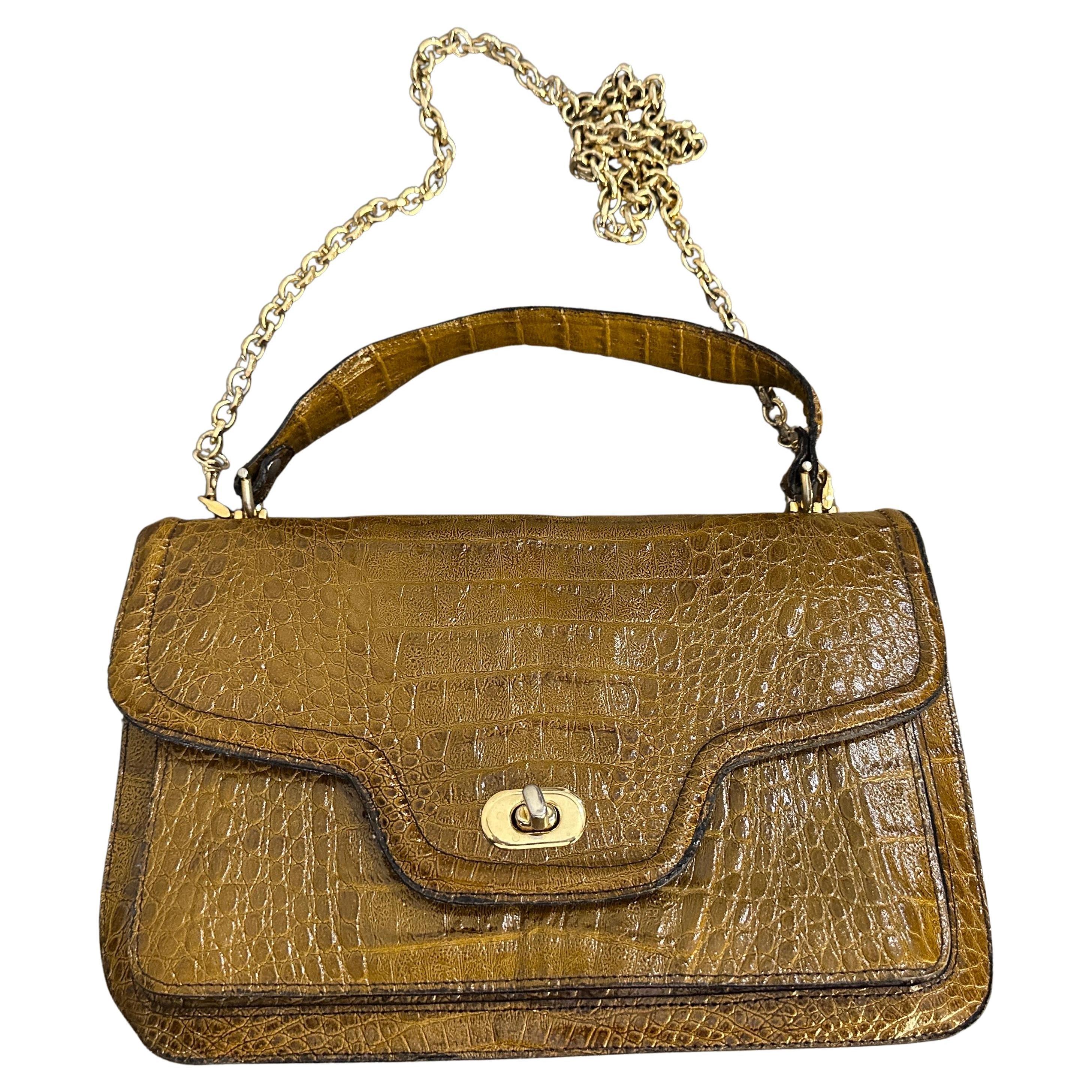 An High Quality 1960s Vintage Light Brown Leather Italian Shoulder Bag im Angebot