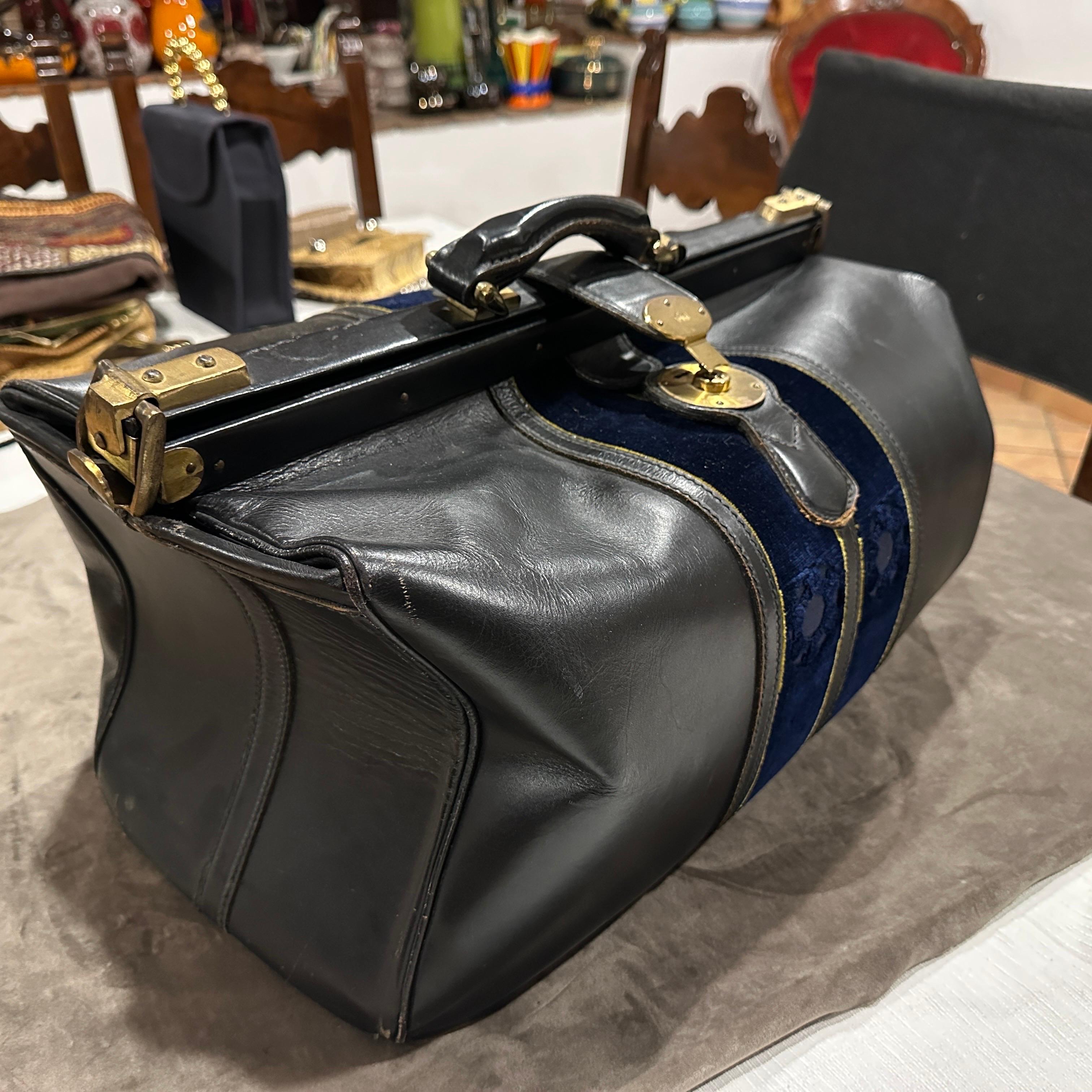 An High Quality 1970s Leather Velvet and Brass Duffel bag by Roberta di Camerino For Sale 6