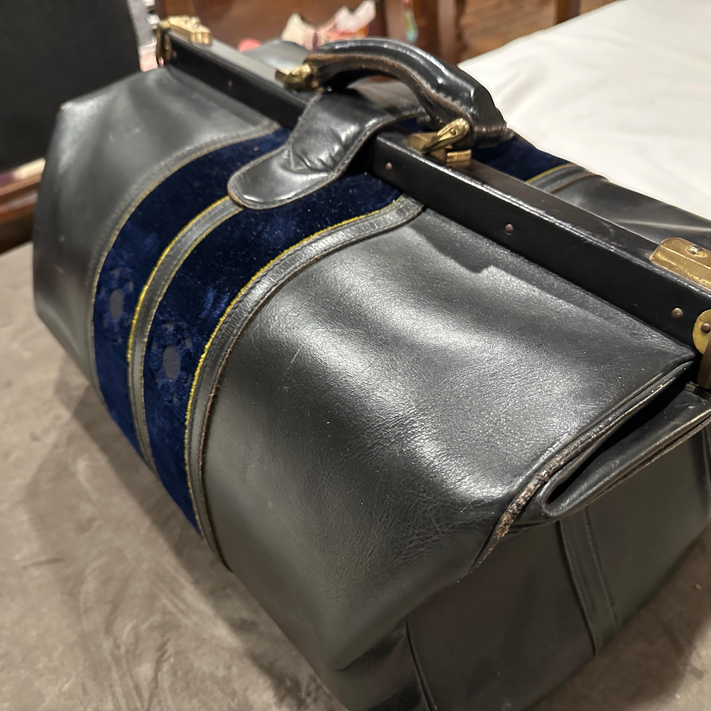 An High Quality 1970s Leather Velvet and Brass Duffel bag by Roberta di Camerino For Sale 4