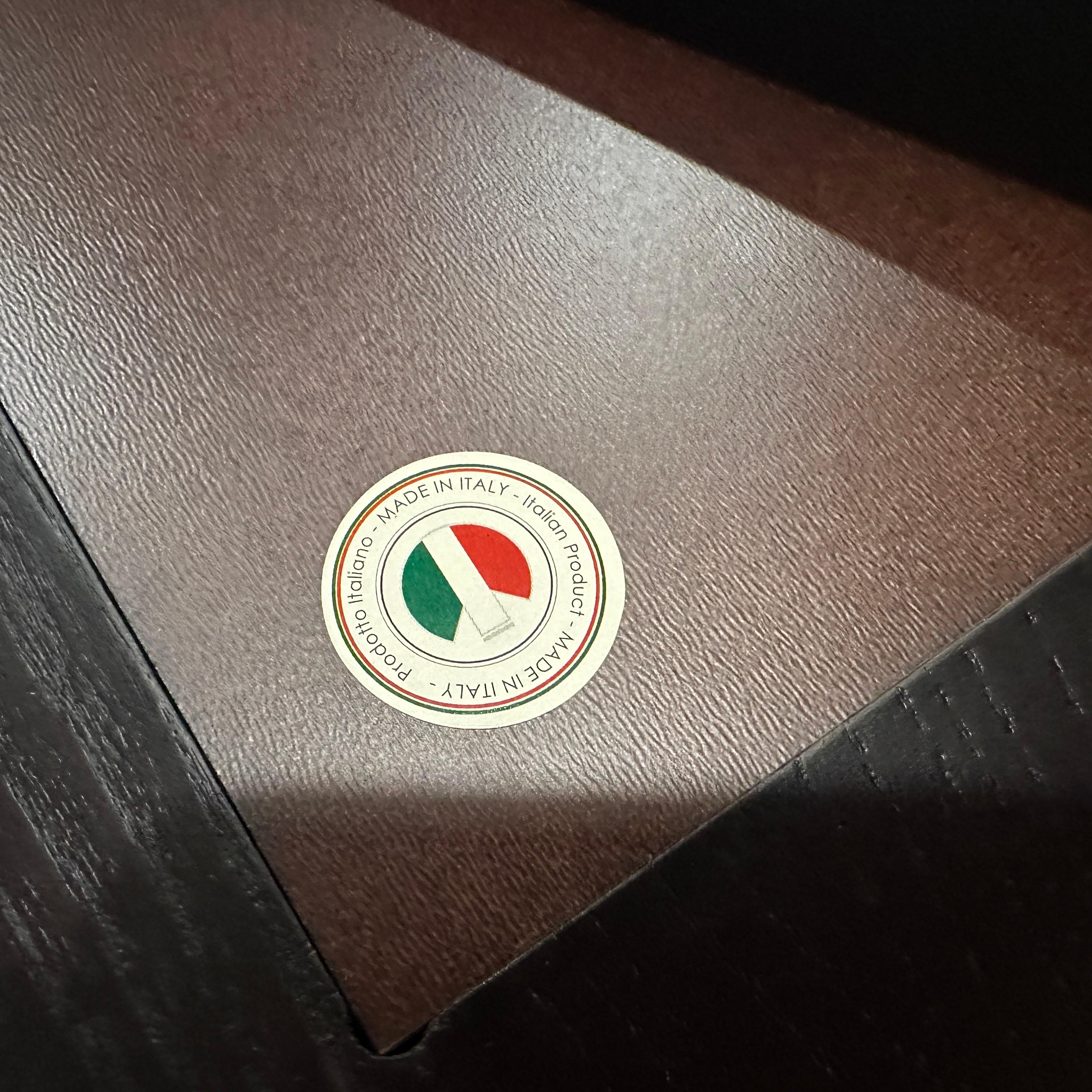 An High Quality 1990s Modern Wood Italian Picture Frame by Borbonese For Sale 5