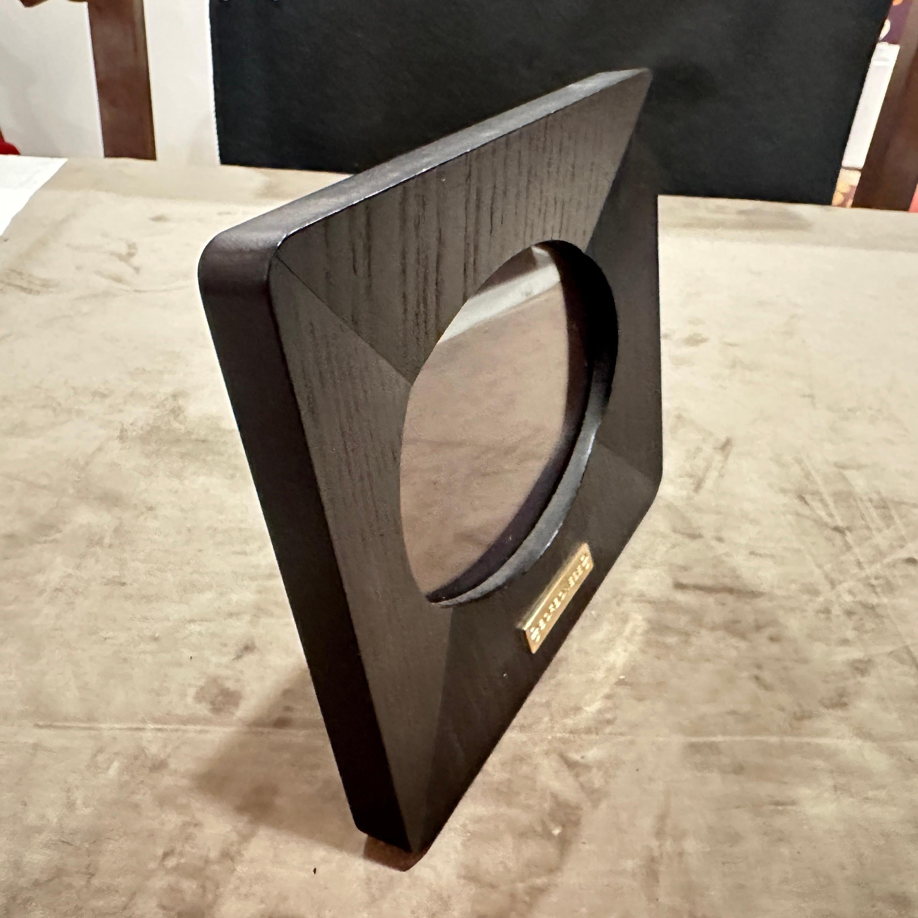 Una cornice di alta qualità in legno moderno italiano degli anni '90 di Borbonese In condizioni ottime in vendita a Aci Castello, IT
