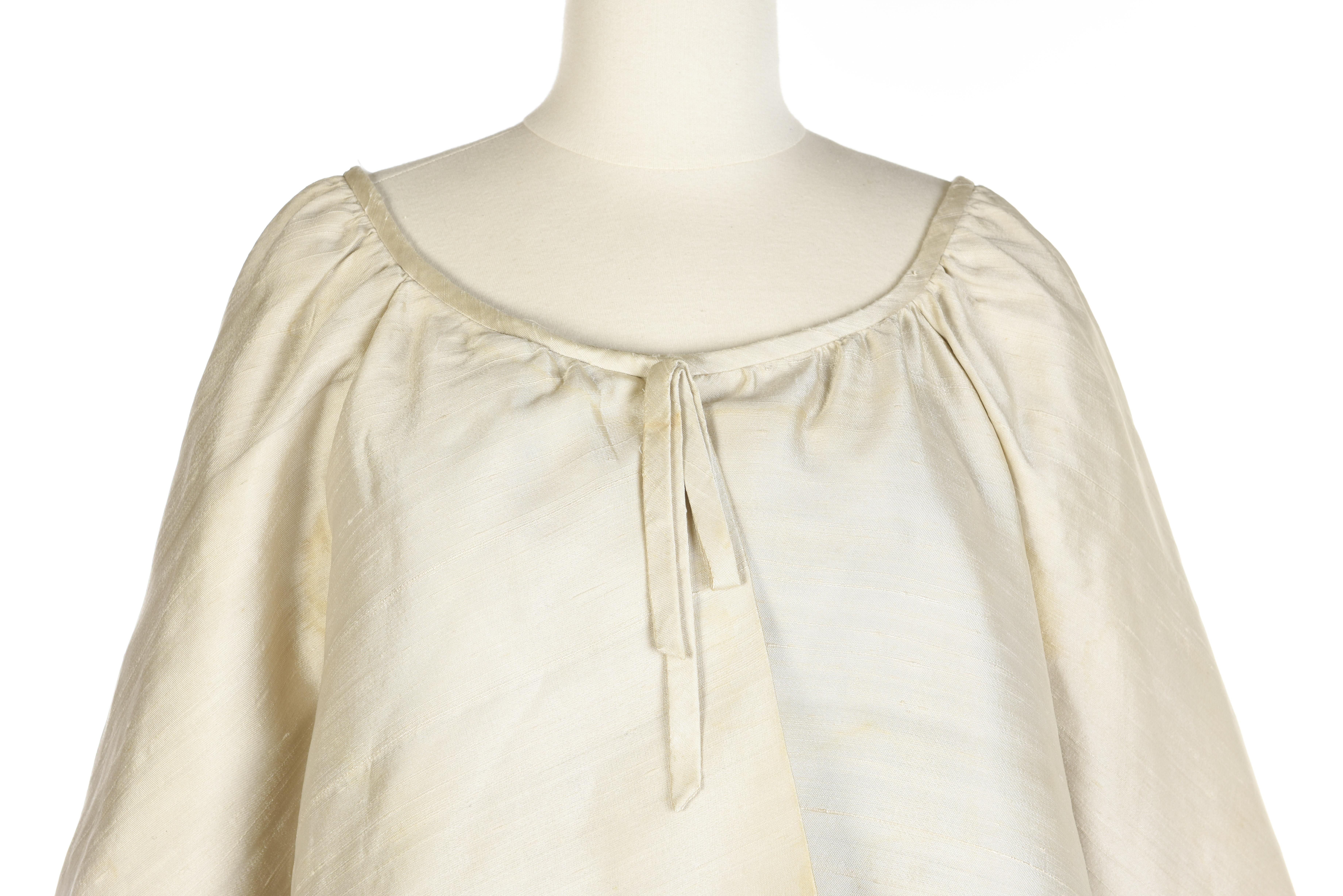 An Hubert de Givenchy French Couture Cream and Black silk Evening Set Circa 1965 For Sale 4