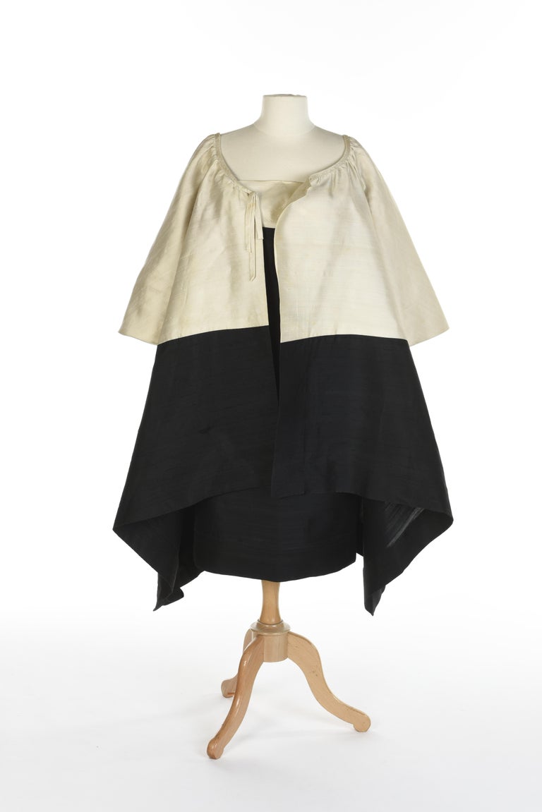 An Hubert de Givenchy French Couture Cream and Black silk Evening Set Circa  1965 at 1stDibs | black hubert de givenchy evening gown, givenchy baby doll  dress, house of lanvin erykah