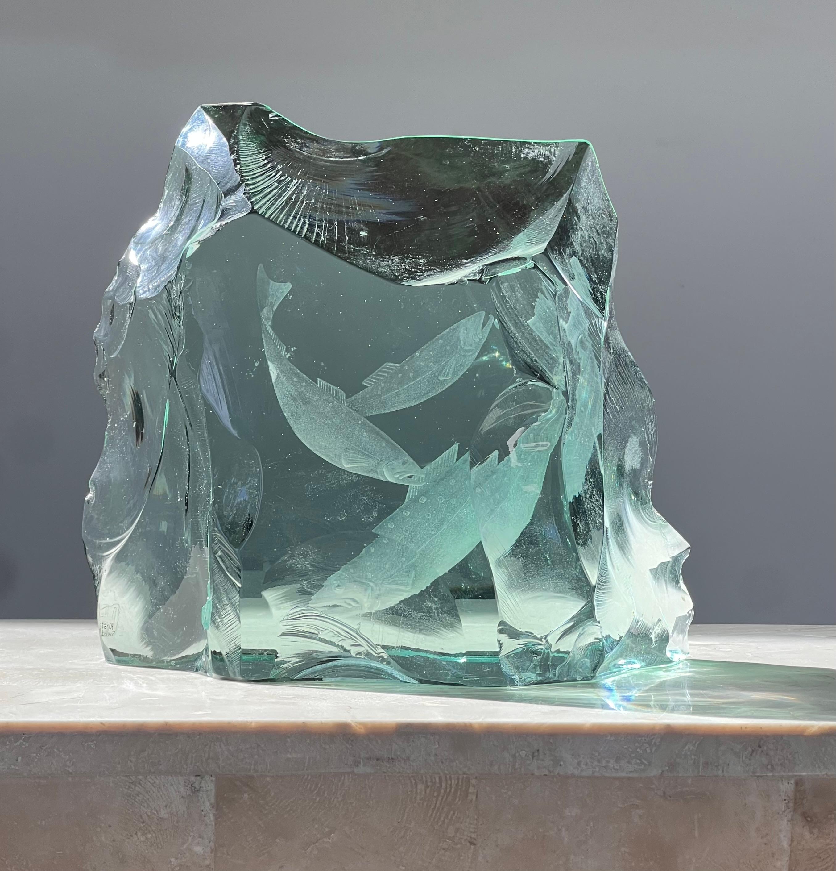 An ice block glass fish sculpture by Vicke Lindstrand for Kosta Boda, 20th c. 3