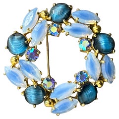 An Iconic 1960s Elsa Schiaparelli Opalescent Brooch