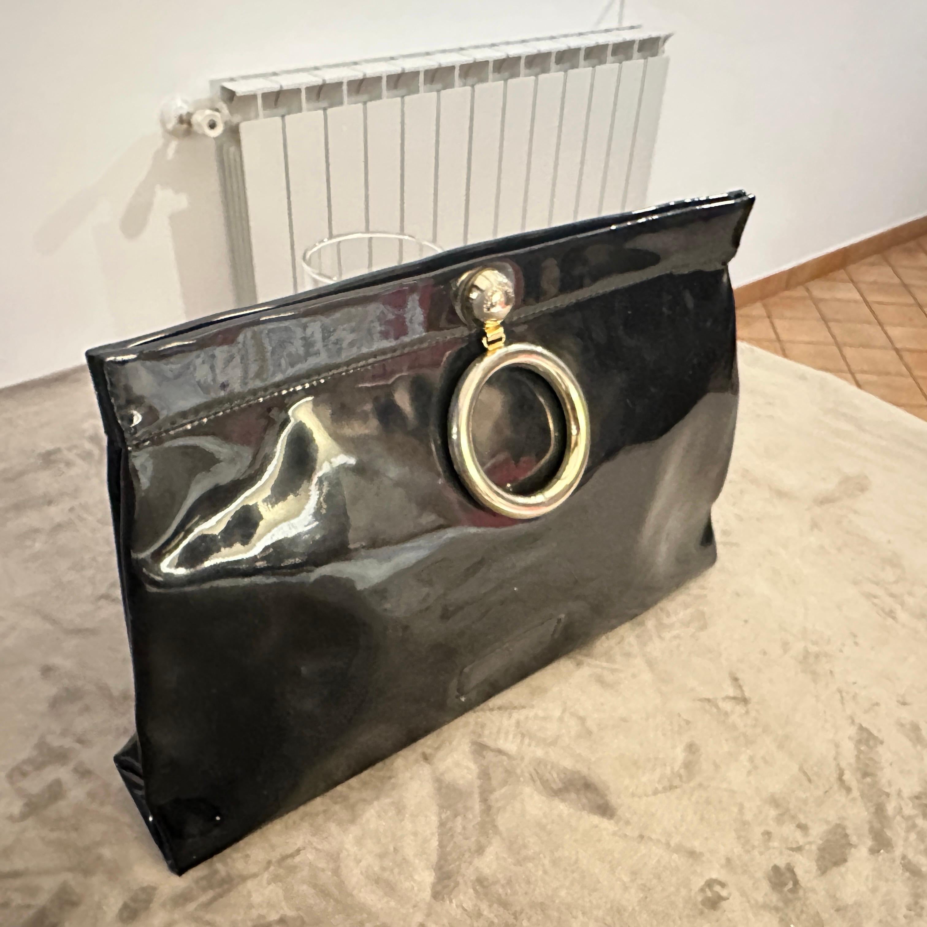 An Iconic 1980s Franco Moschino Blue Plastic and Brass Hand Bag For Sale 3