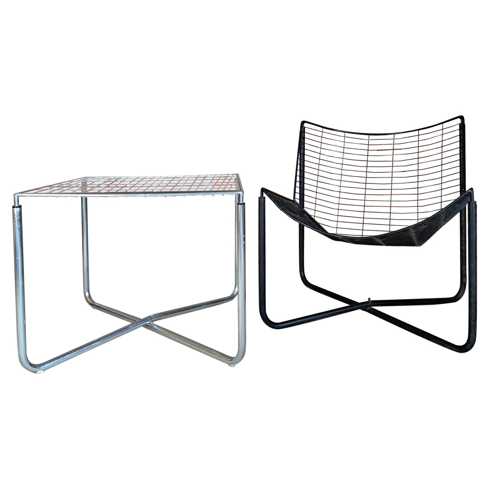 Un sillón y una mesa Ikea "Jarpen" de Niels Gammelgaard, Suecia, 1960