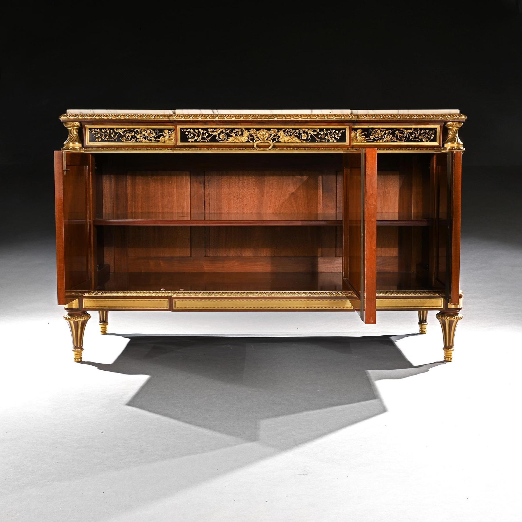 Eine wichtige französische Kommode von Henry Dasson aus dem 19. Jahrhundert im Stil Louis XVI Aft im Angebot 1